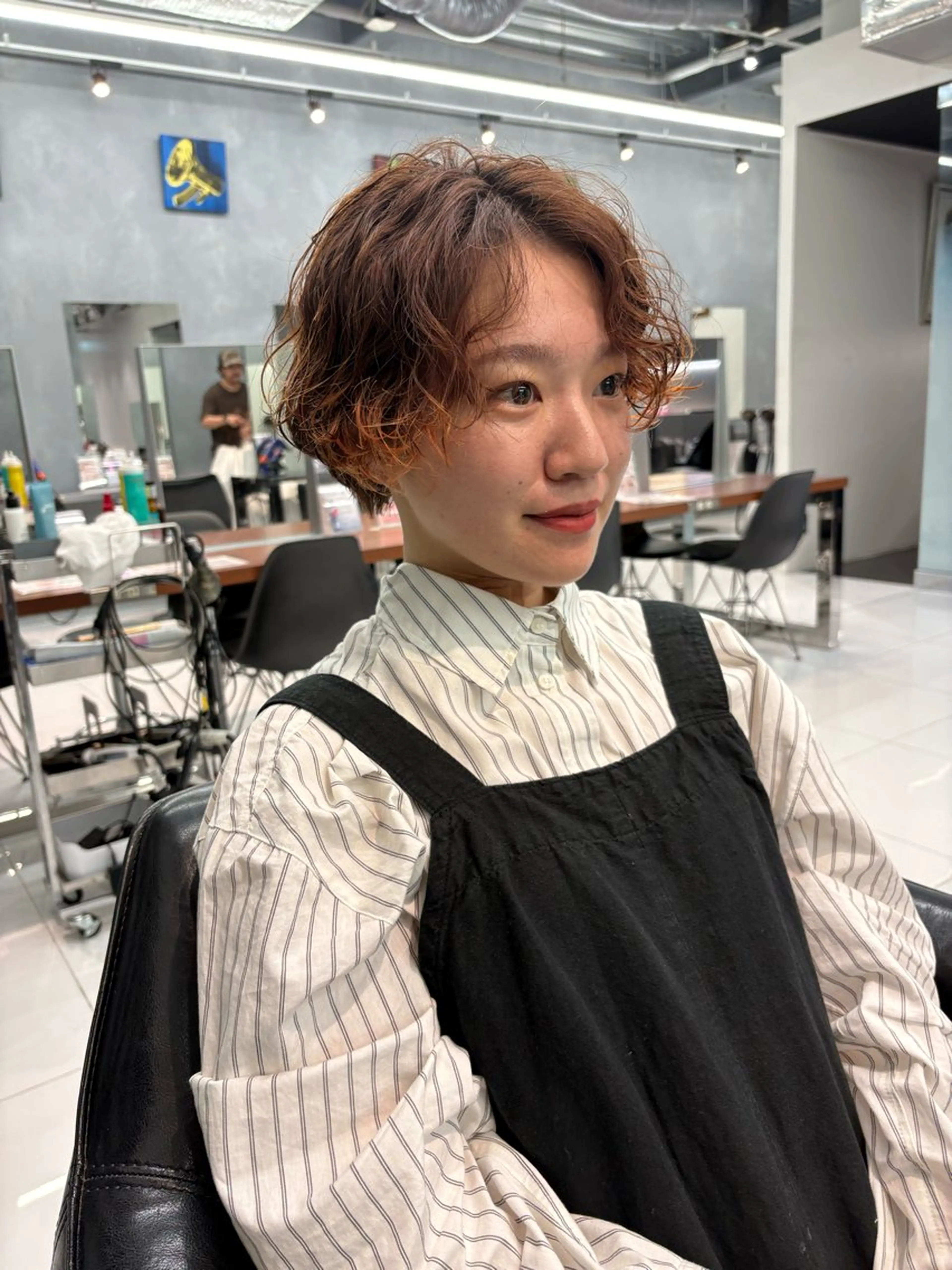 ショート パーマ ショートボブ ボブ ショートヘア 保野加/トレンドボブ 透明感爆発カラーのヘアスタイル