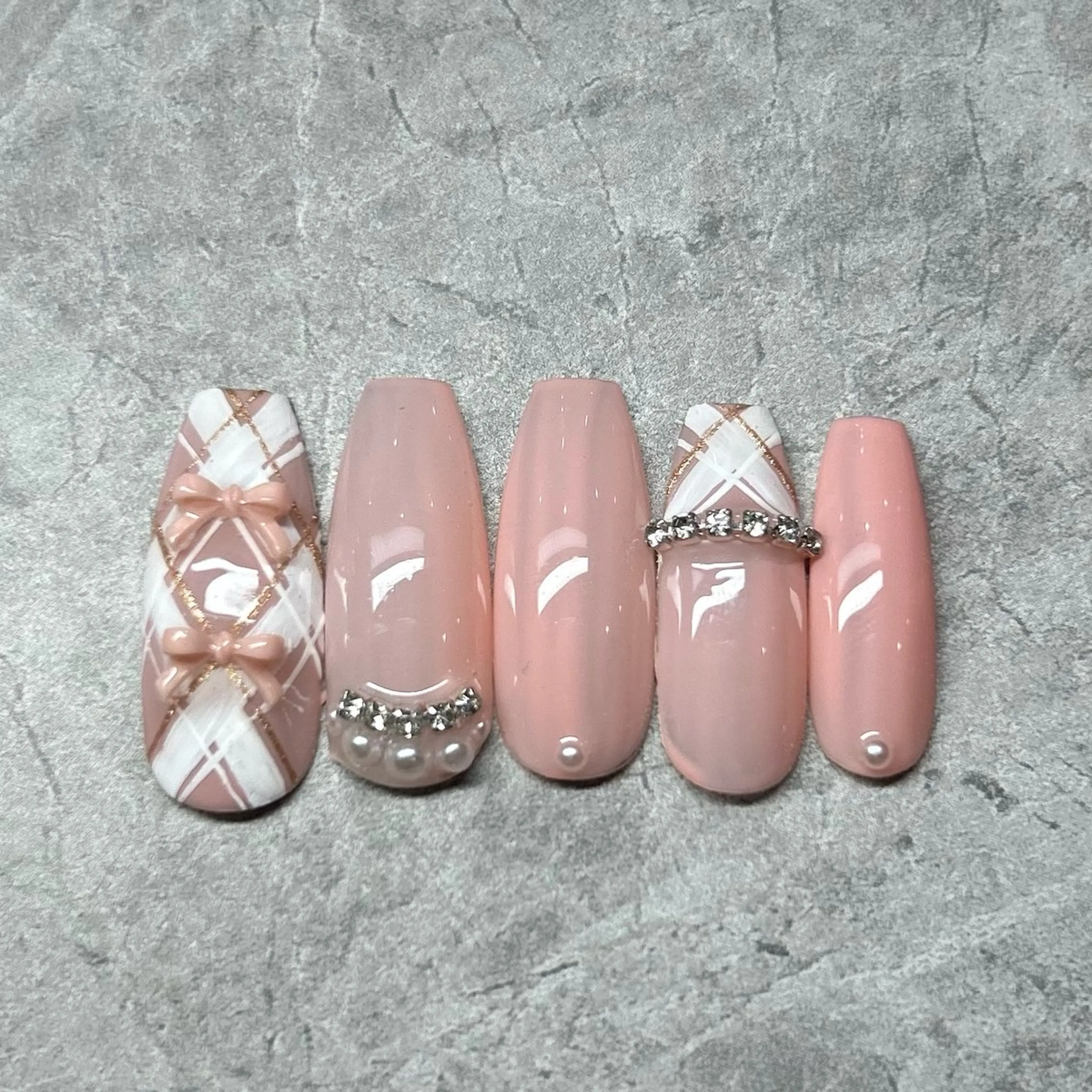 【デザインコース、アート4本まで】パーツ代別途/持ち込みデザインOK※オフなし、長さだしなしの写真