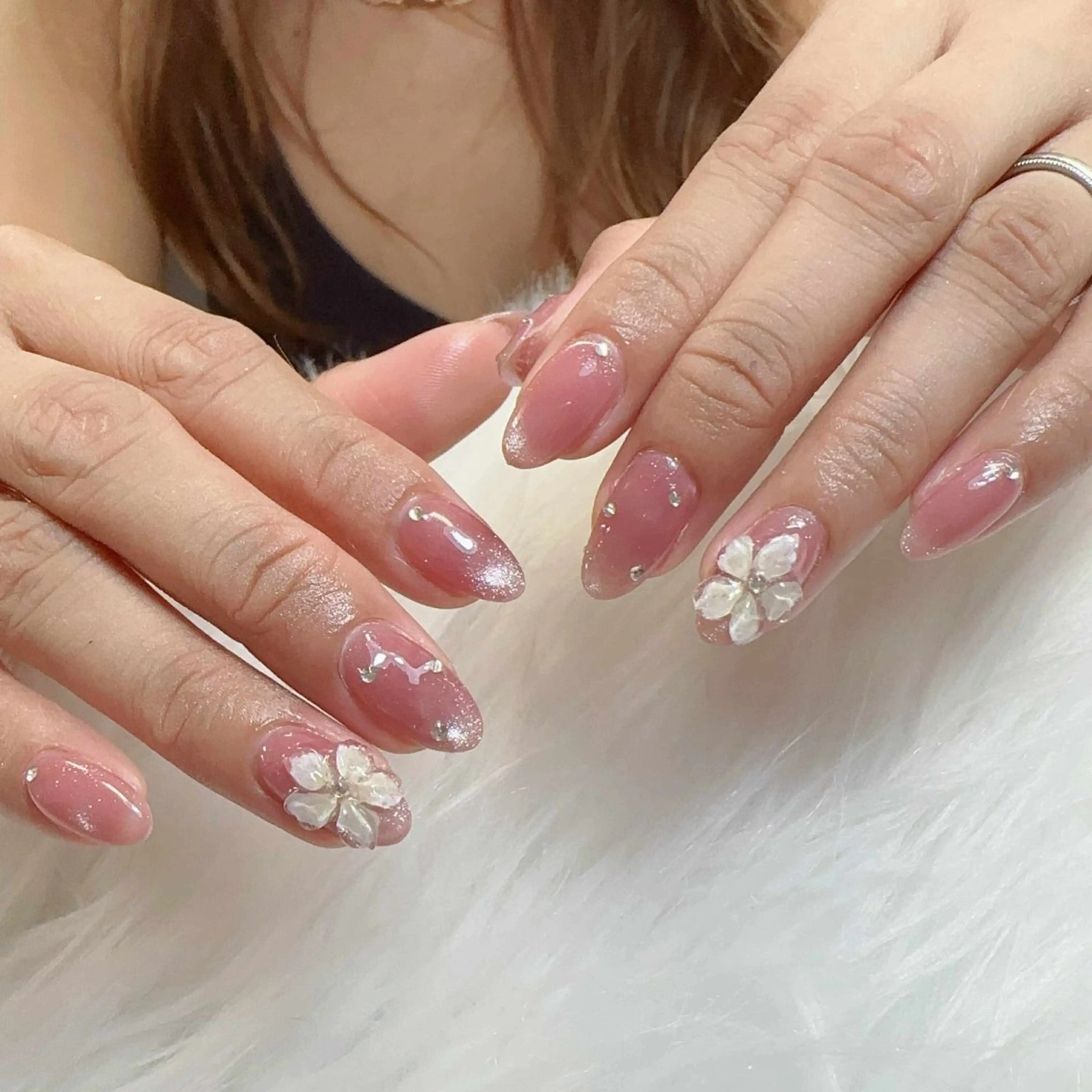 ネイル ハート ニュアンスネイル ワンホンネイル ハンドネイル ゆ いのネイルデザイン