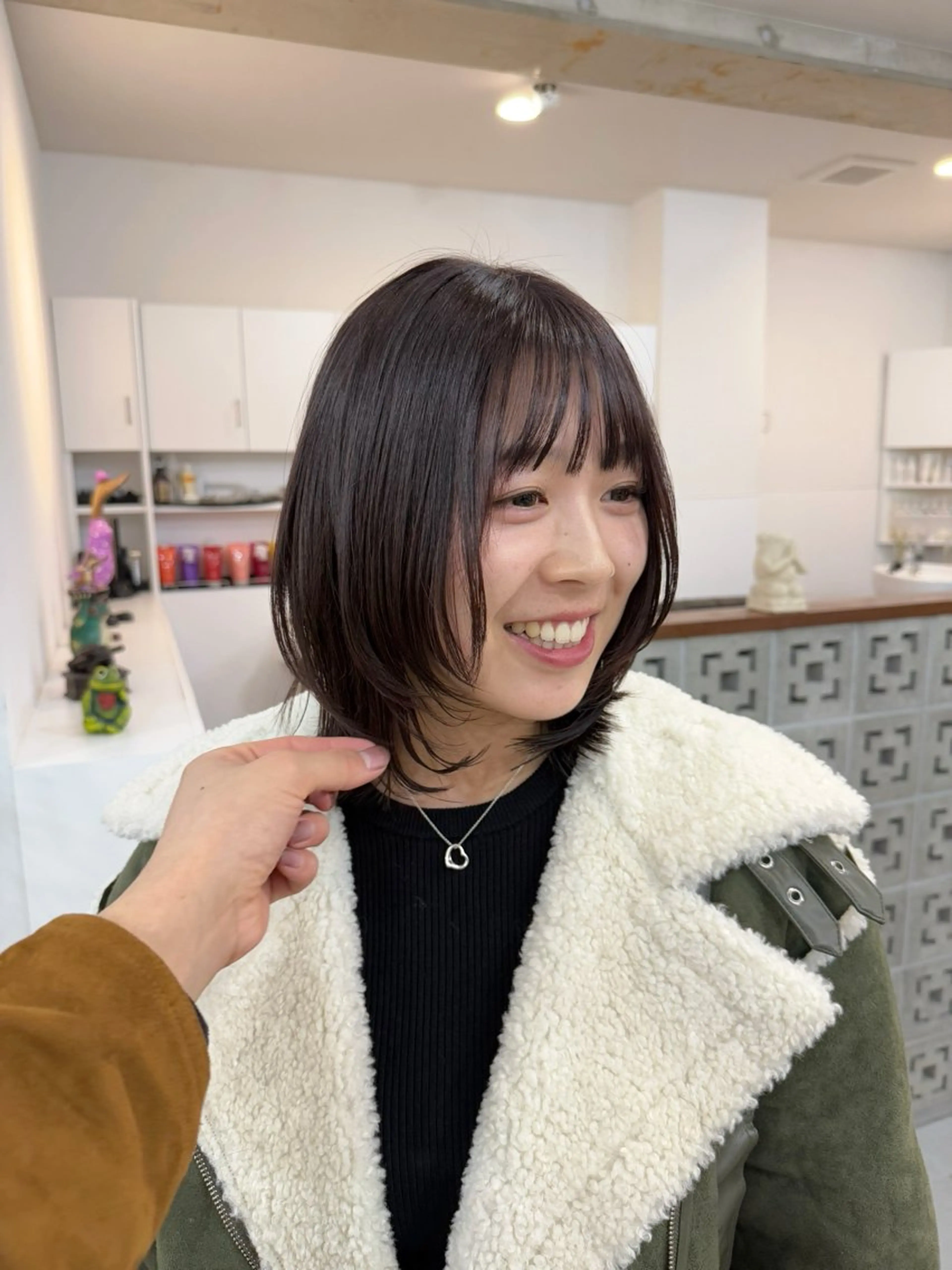 ミディアム カラー ミディアムレイヤー 顔周りカット レイヤーカット カット ヘアカラー トリートメント カイリ /レイヤーカットのヘアスタイル