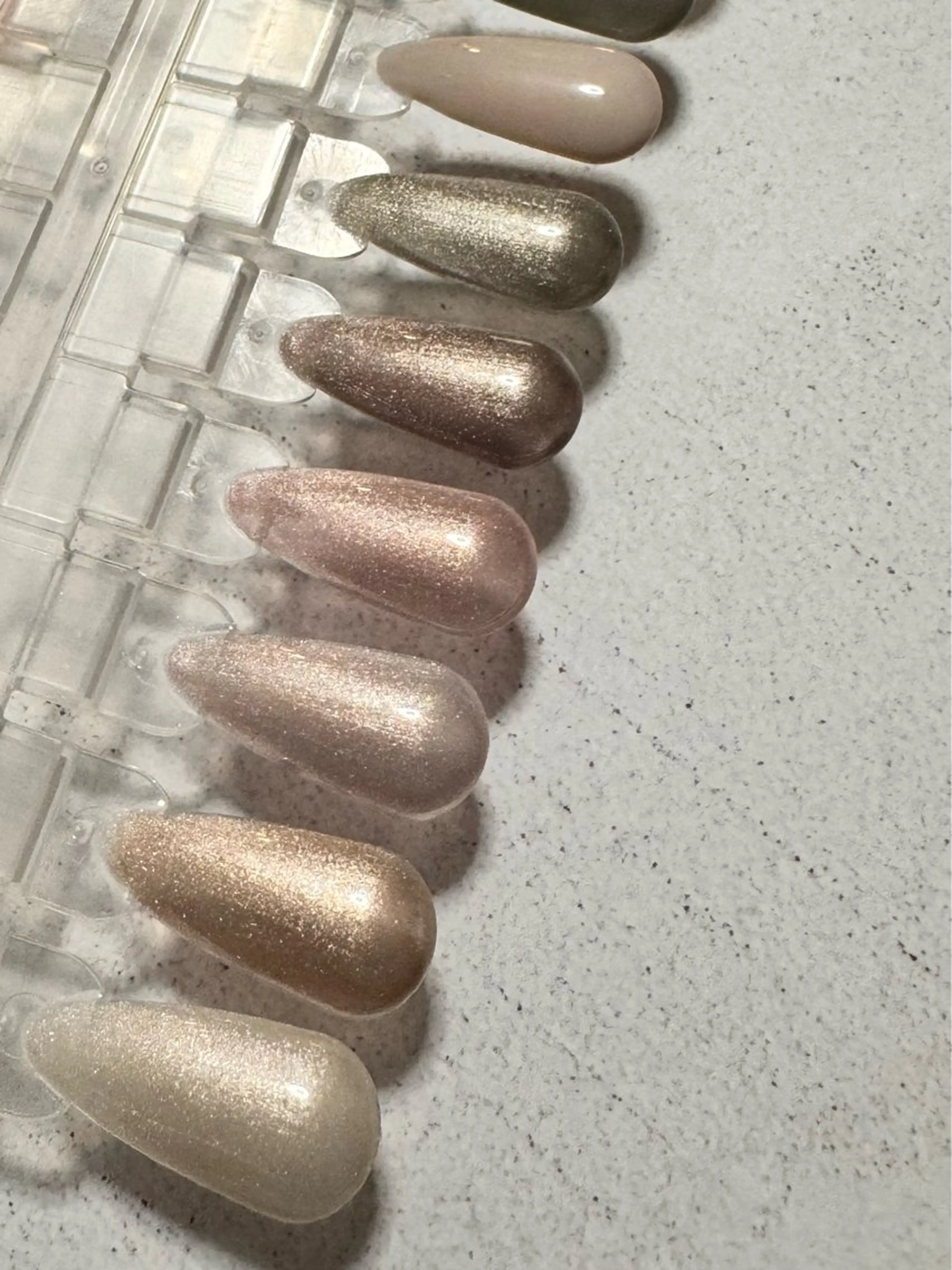 ネイル URAN 🌿のネイルデザイン