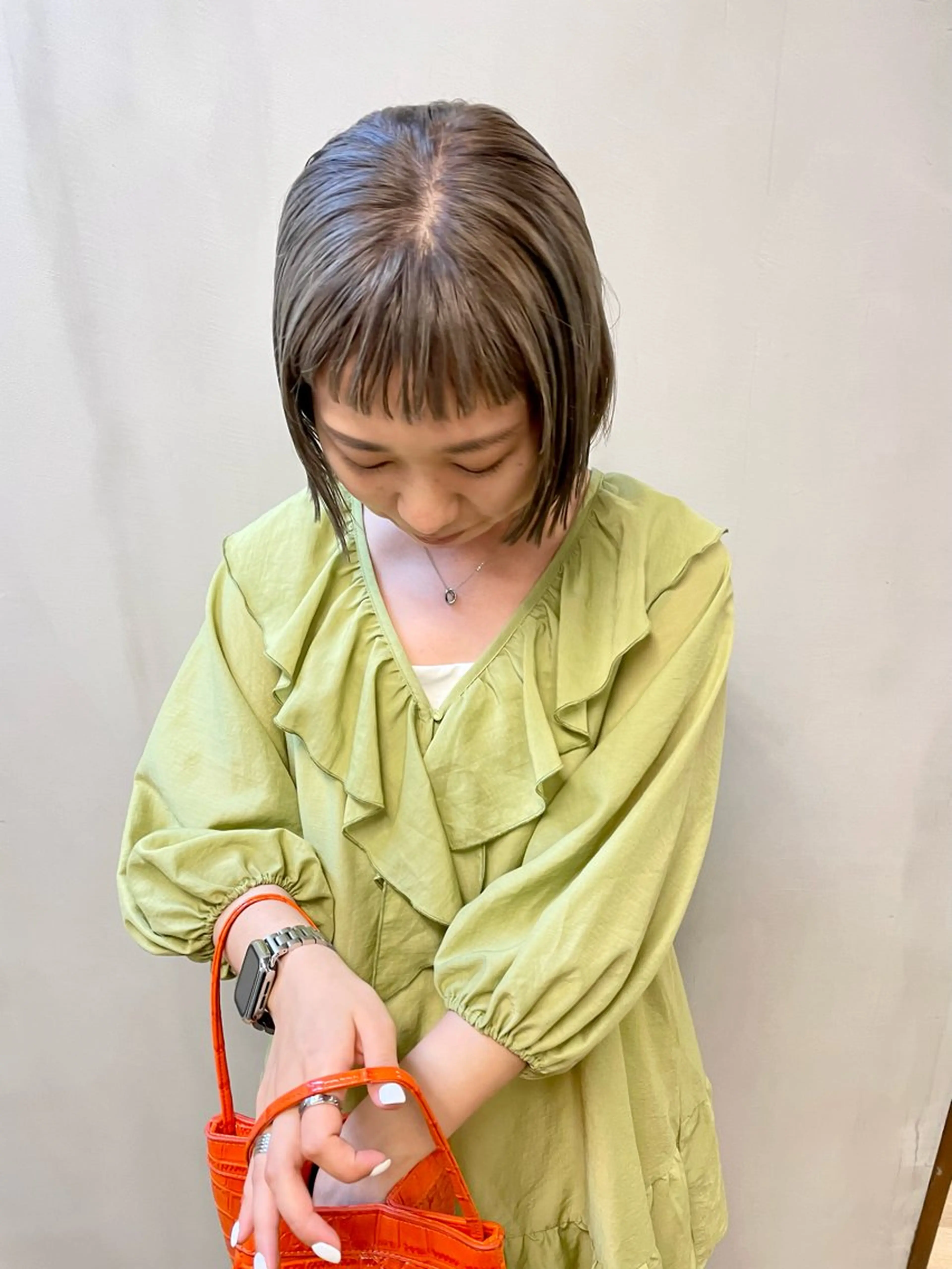 ミディアム カラー パーマ ヘアアレンジ メンズ グレージュ オリーブグレージュ オリーブグレー カット ヘアカラー トリートメント tatsumi/ボブ ウルフ/レイヤーのヘアスタイル