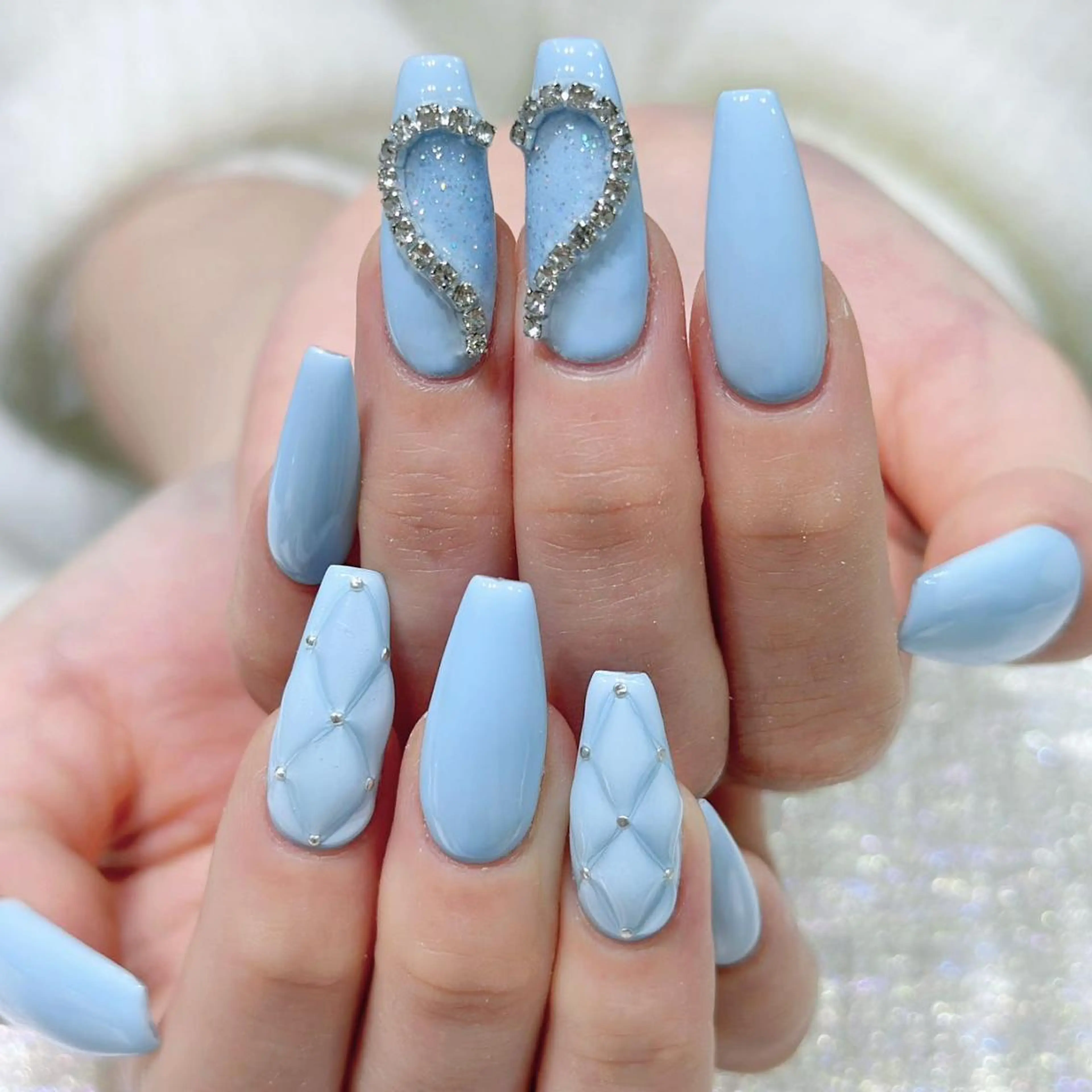 ネイル ハンドネイル Queens PUPUのネイルデザイン