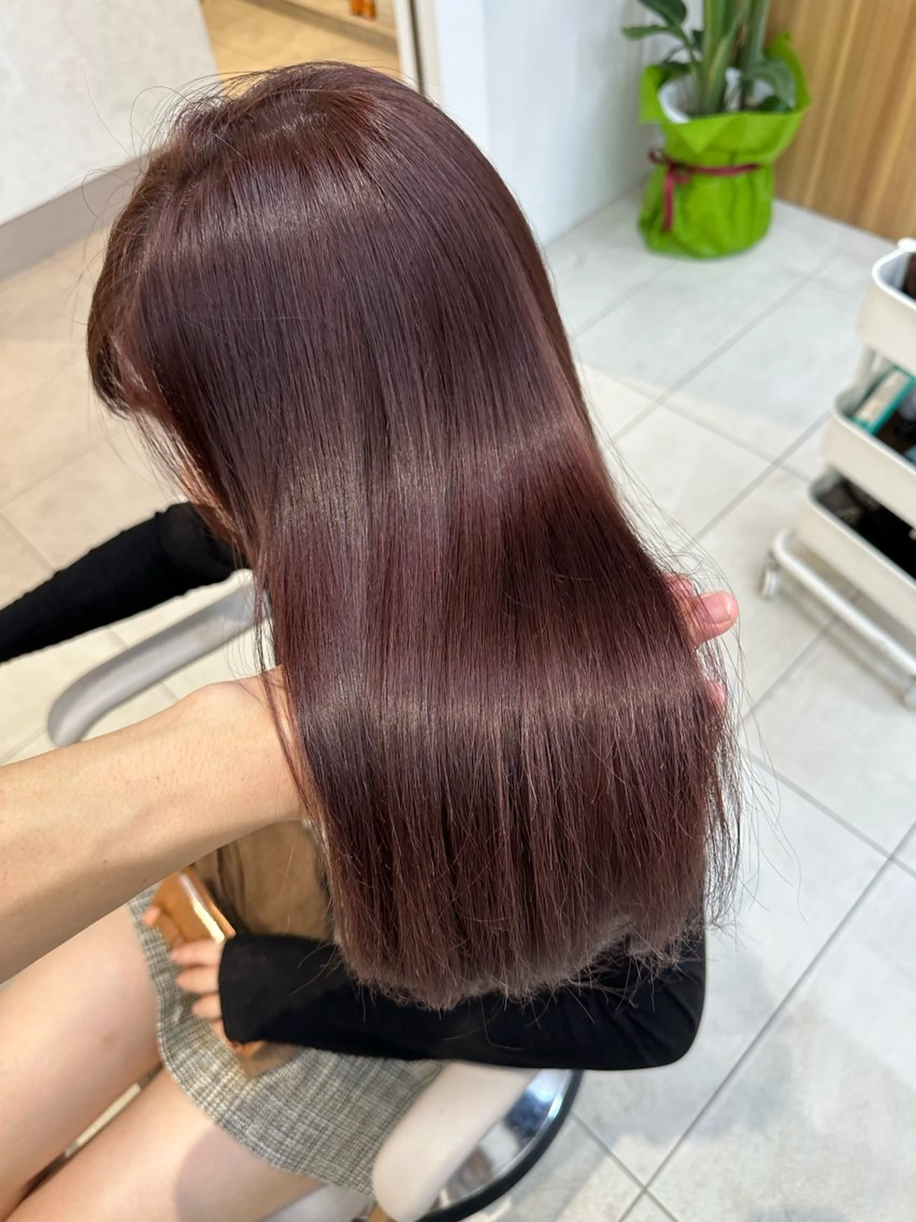 ロング oto🎀×美髪× シースルー前髪🤍のヘアスタイル