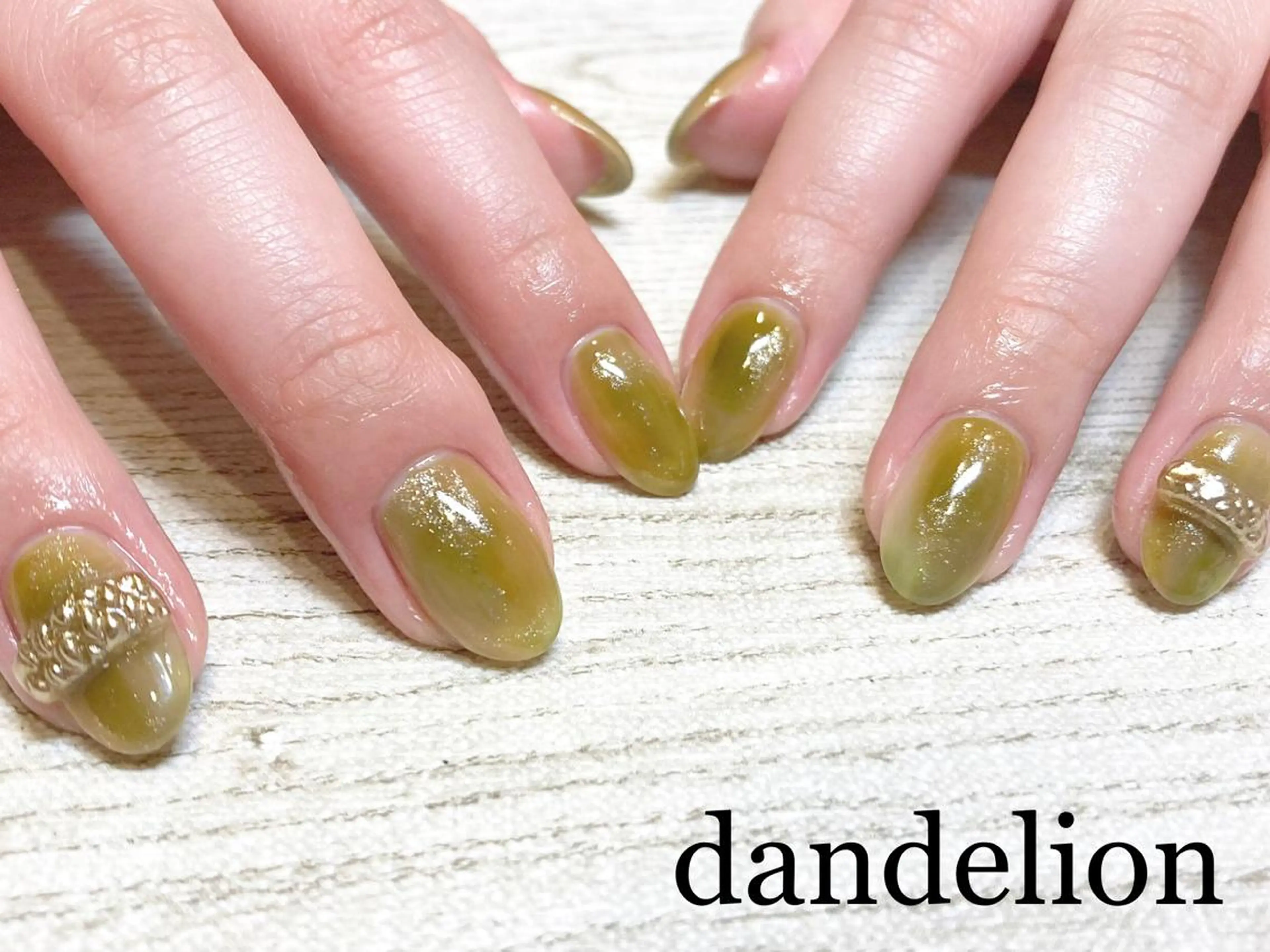 ネイル ハンドネイル ハンドケア dandelion ダンデライオンのネイルデザイン