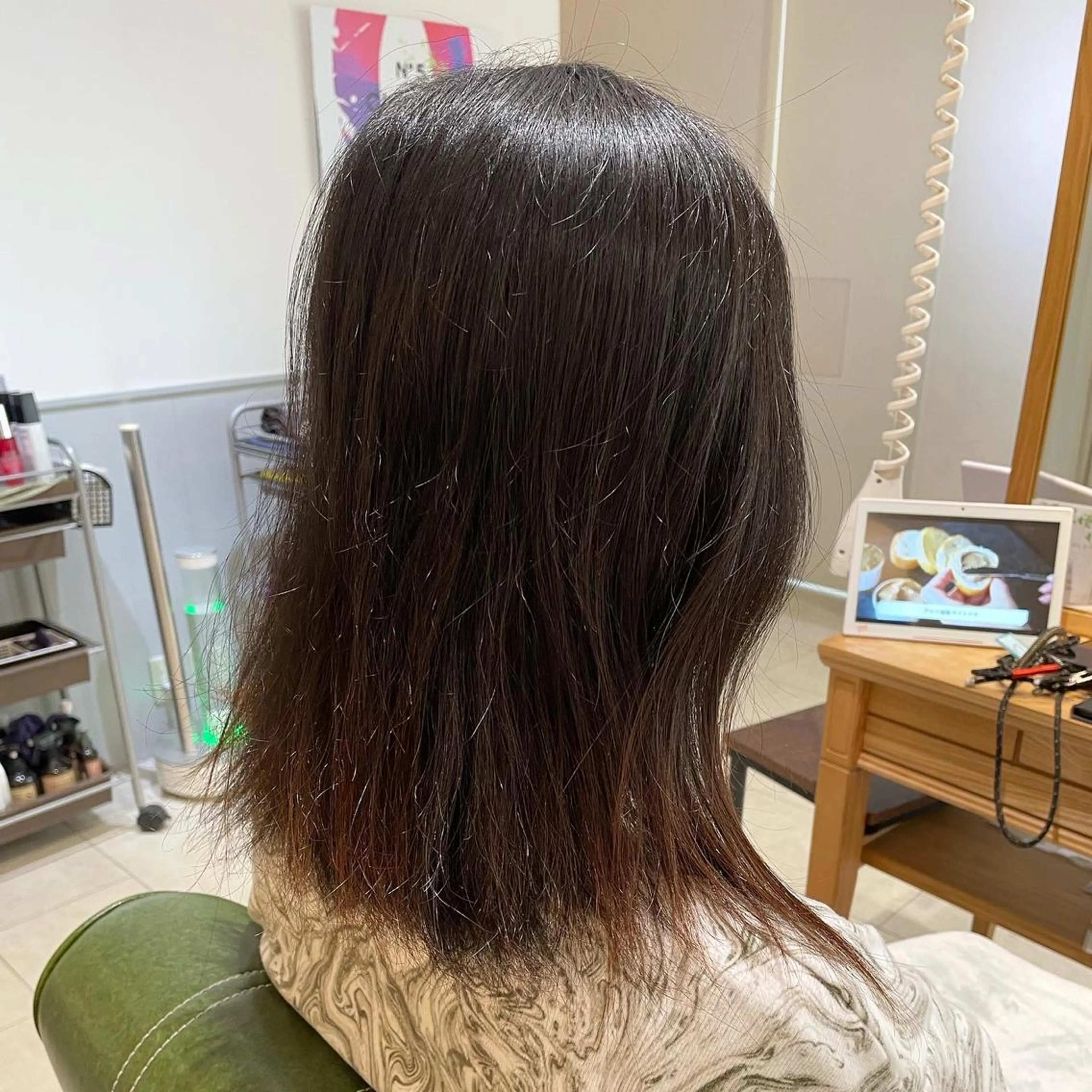 ミディアム パーマ 髪質改善 ストレートパーマ 過去一の柔髪ヘア 🌿IVYjoureのヘアスタイル