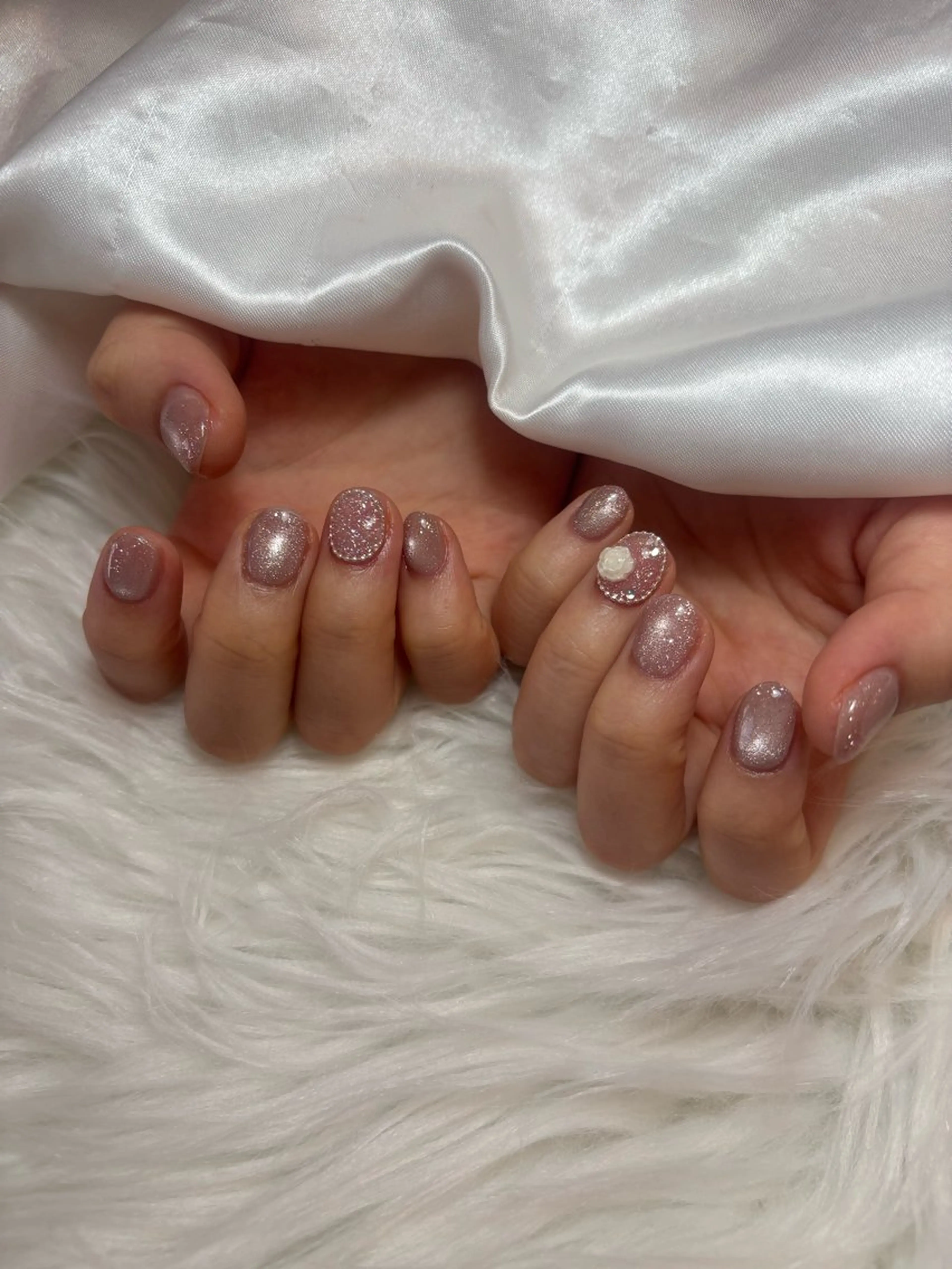 ネイル ブルー キラキラネイル 韓国ネイル マグネットネイル シンプルネイル ハンドネイル timtam --sakiのネイルデザイン