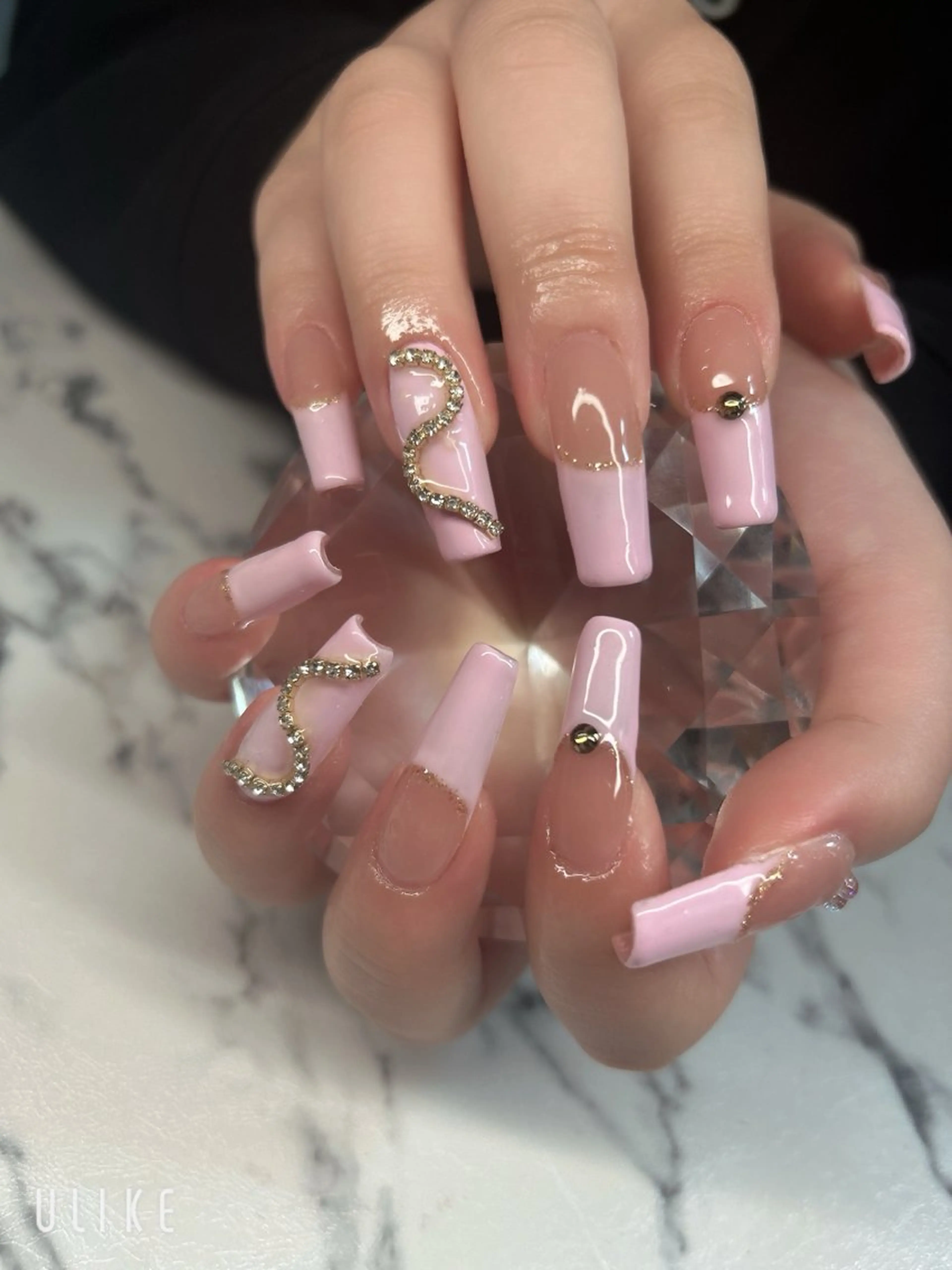 ネイル フレンチネイル ハンドネイル フットネイル anela_nail aynのネイルデザイン