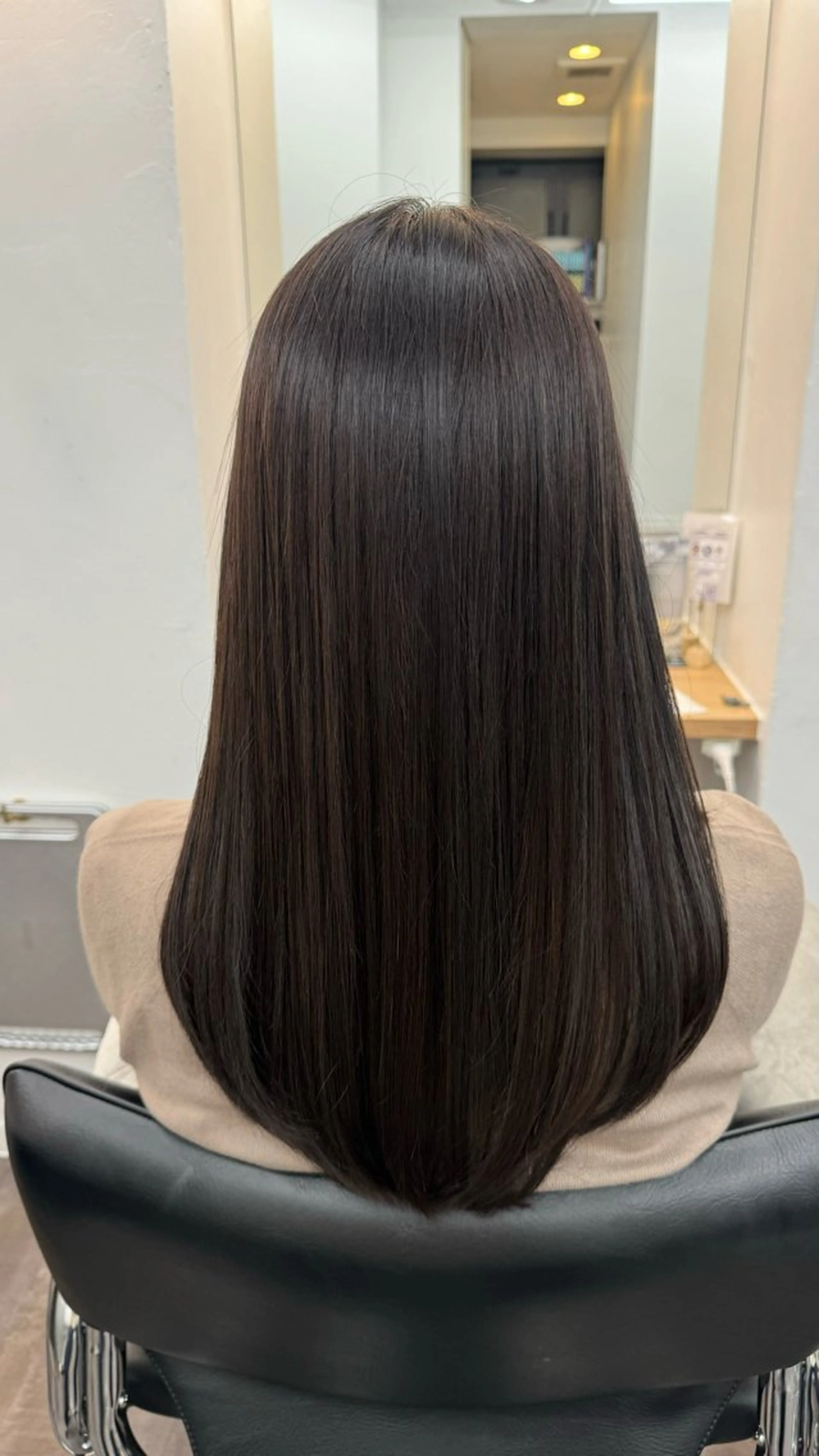 セミロング カラー カット ヘアカラー トリートメント WISTERIA P LUS1 ikumiのヘアスタイル