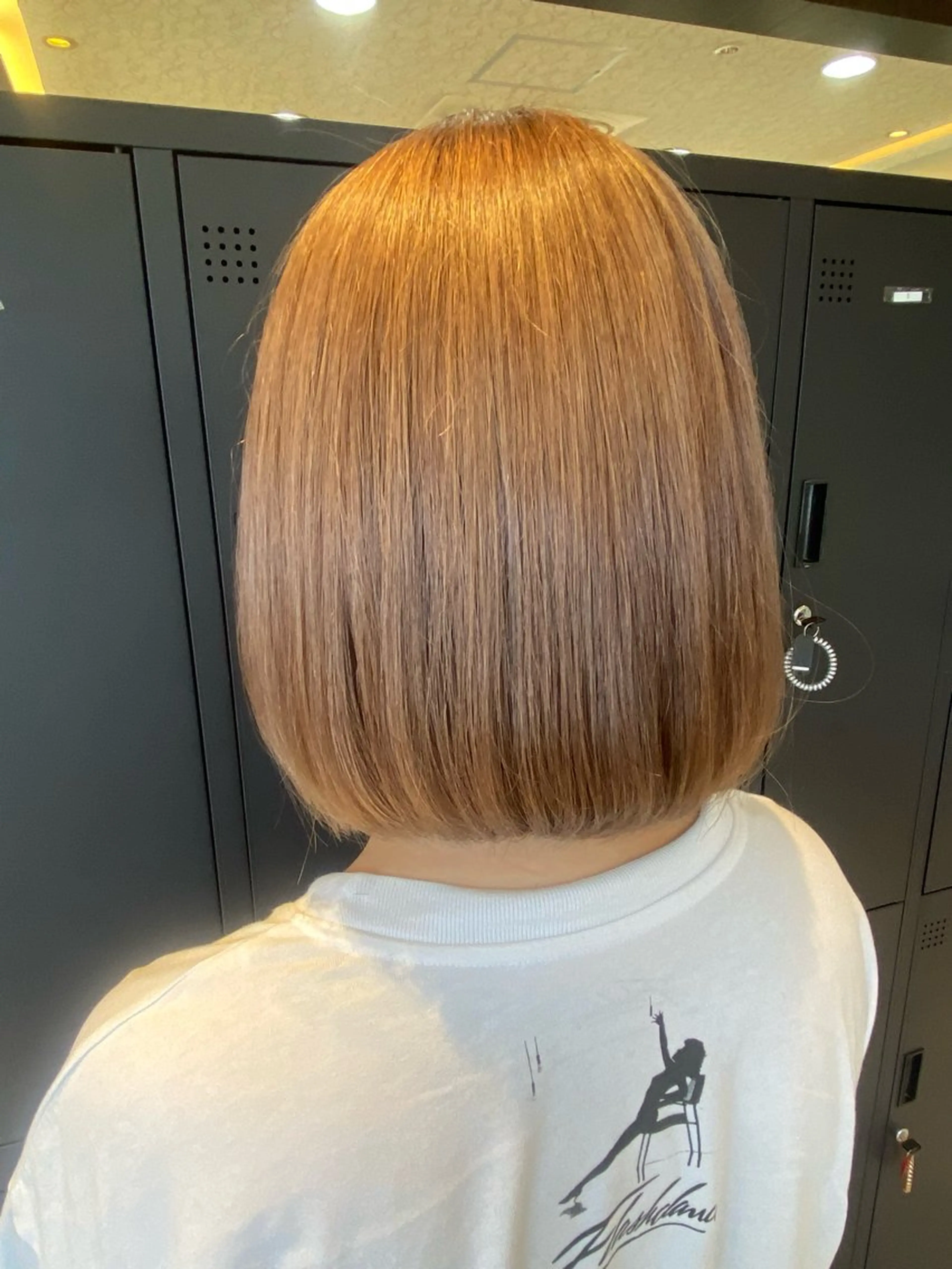 ミディアム 切りっぱなしボブ ボブ seina🩰 ブリーチ/ヘアセットのヘアスタイル