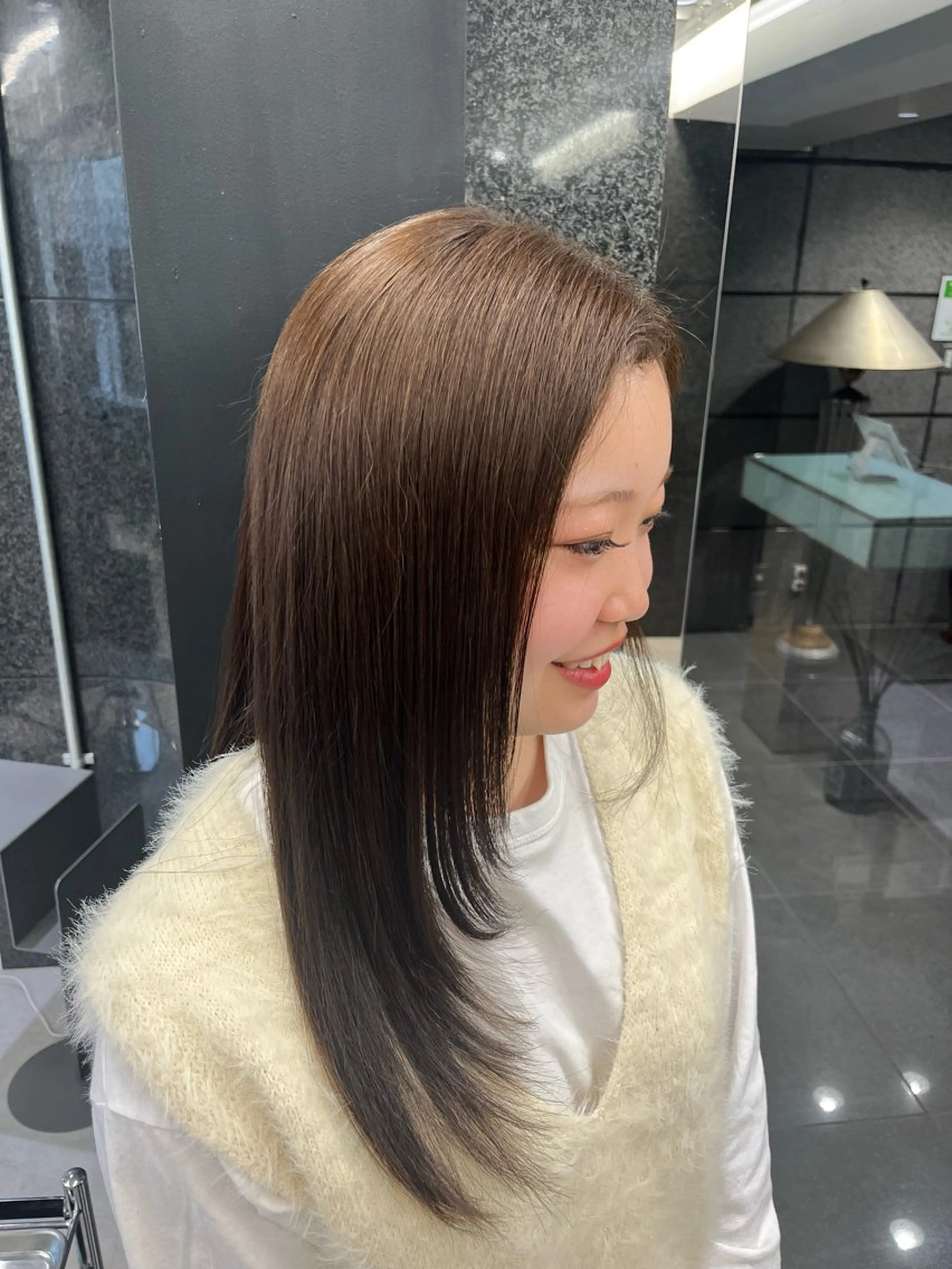 セミロング 縮毛矯正 トリートメント カット 縮毛矯正 トリートメント ボブ/プツッとボブ/ 暖色カラー/モエのヘアスタイル