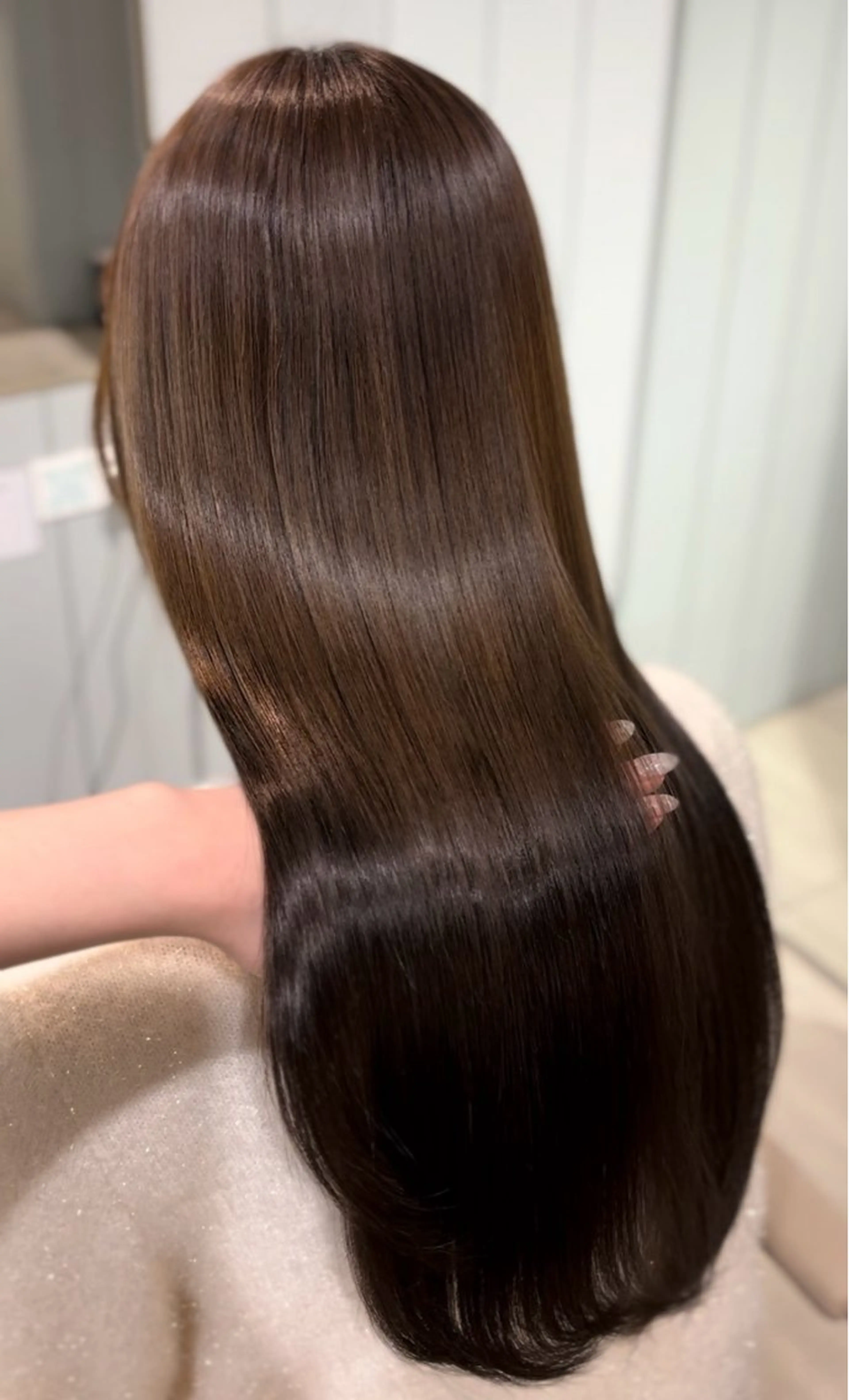 カラー カット ヘアカラー 縮毛矯正 トリートメント 縮毛矯正／レイヤー／ 髪質改善／海月のヘアスタイル