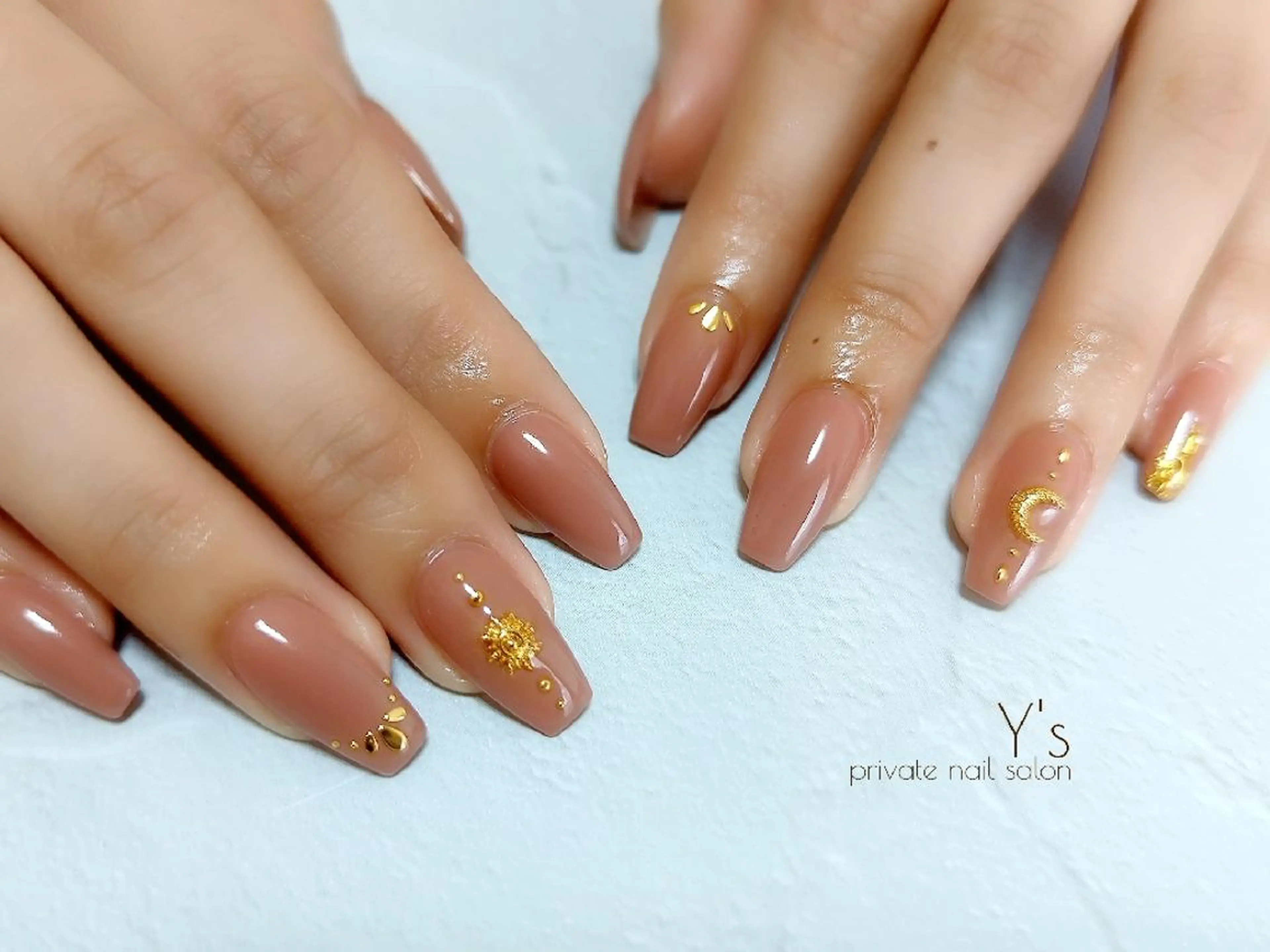 ネイル ハンドネイル YUMI NAGAI  のネイルデザイン