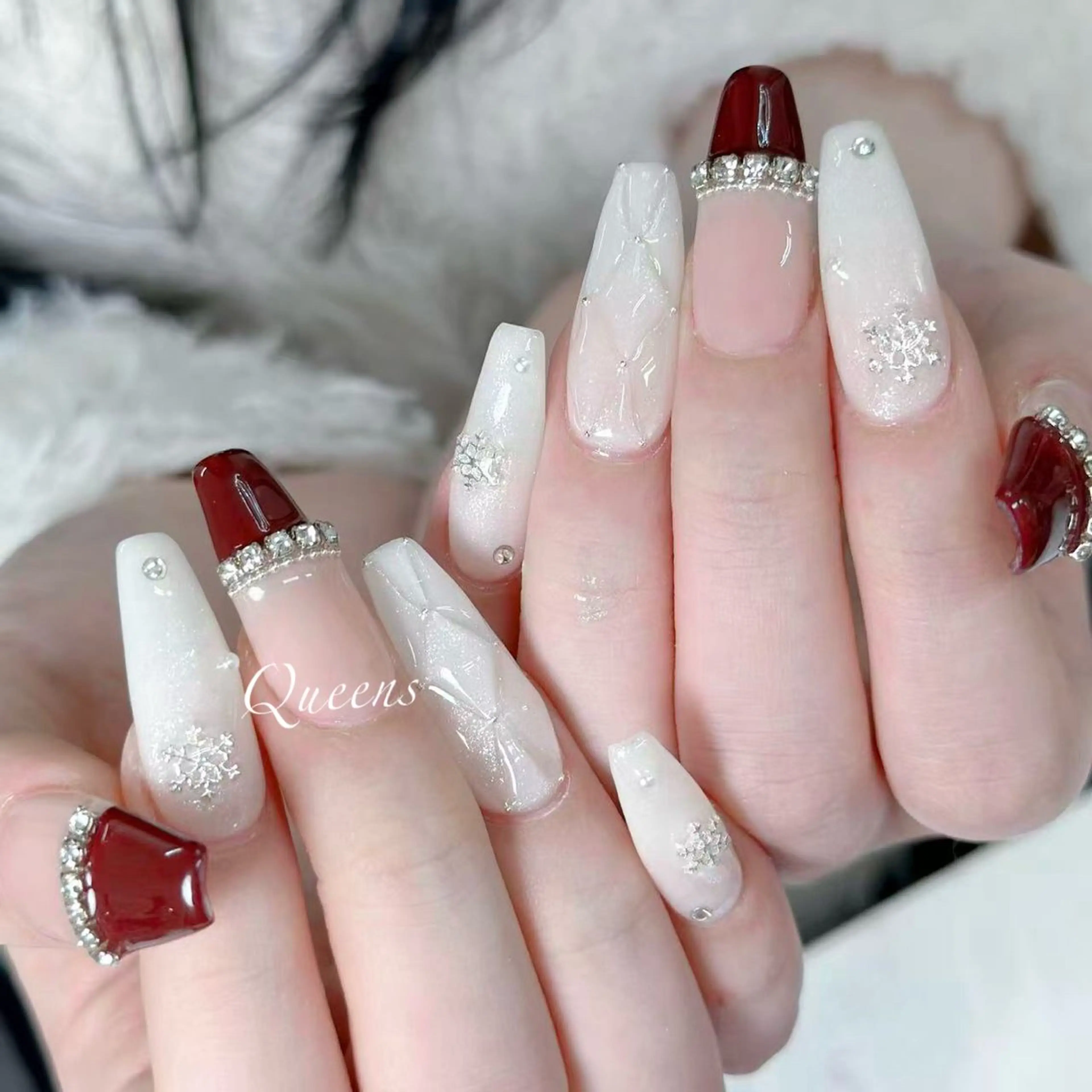 ネイル ハンドネイル Queens ひなのネイルデザイン