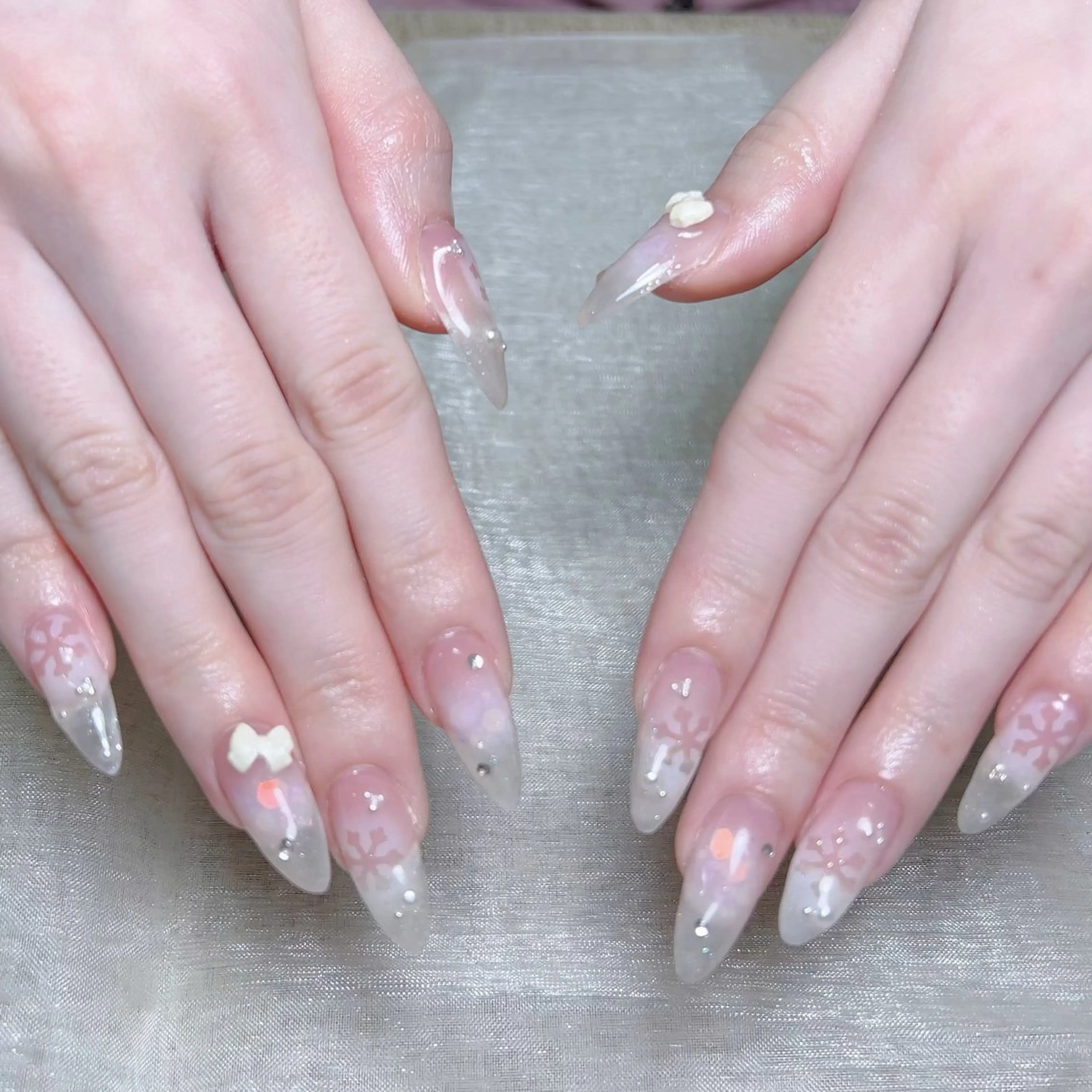 メンズ ネイル メンズ韓国風 アートネイル オーロラネイル ガーリー キラキラネイル ハンドネイル Nail salon 木にいるのネイルデザイン