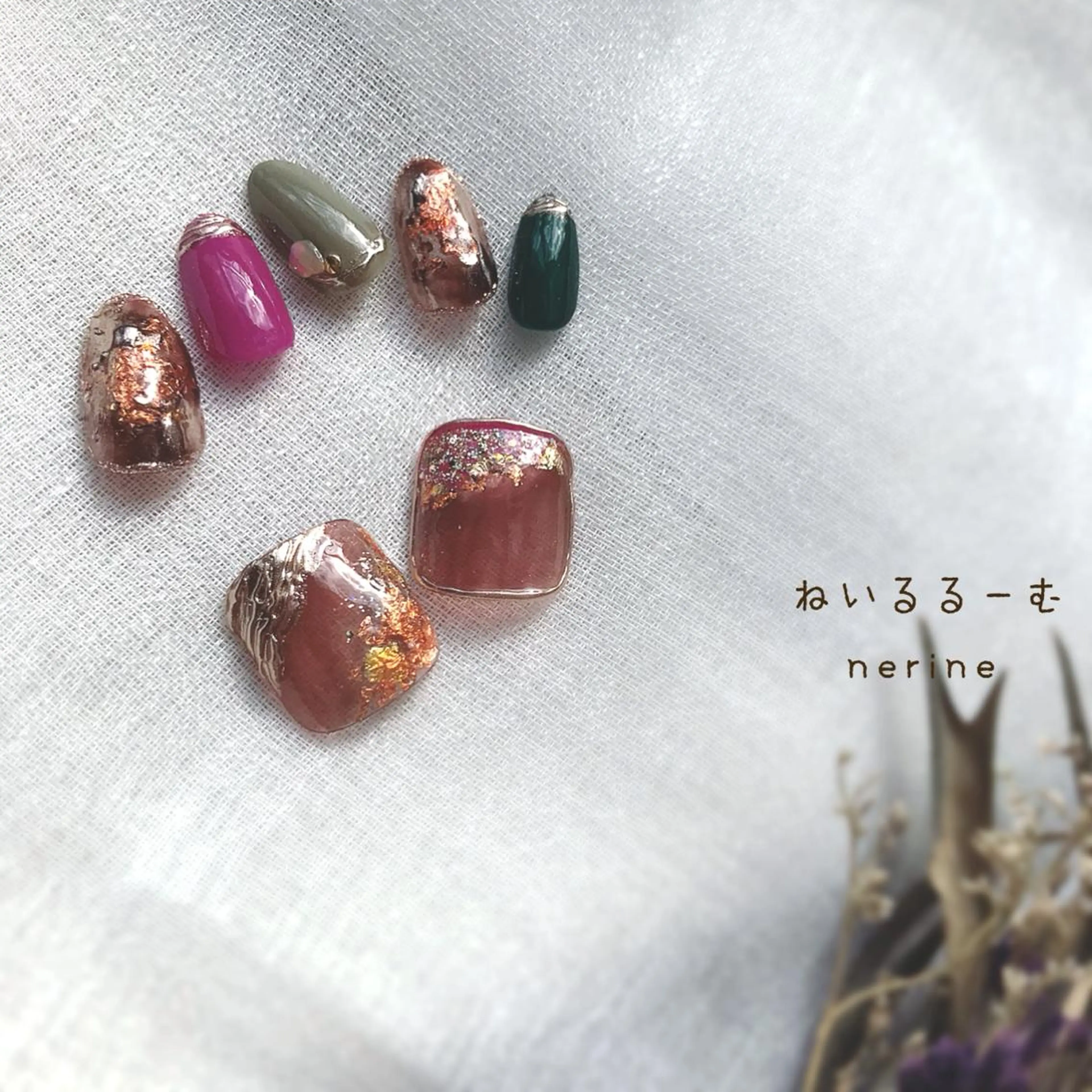 ネイル フットネイル ジェルネイル ニュアンスネイル シンプルネイル ストーンネイル NAILST Naomiのネイルデザイン