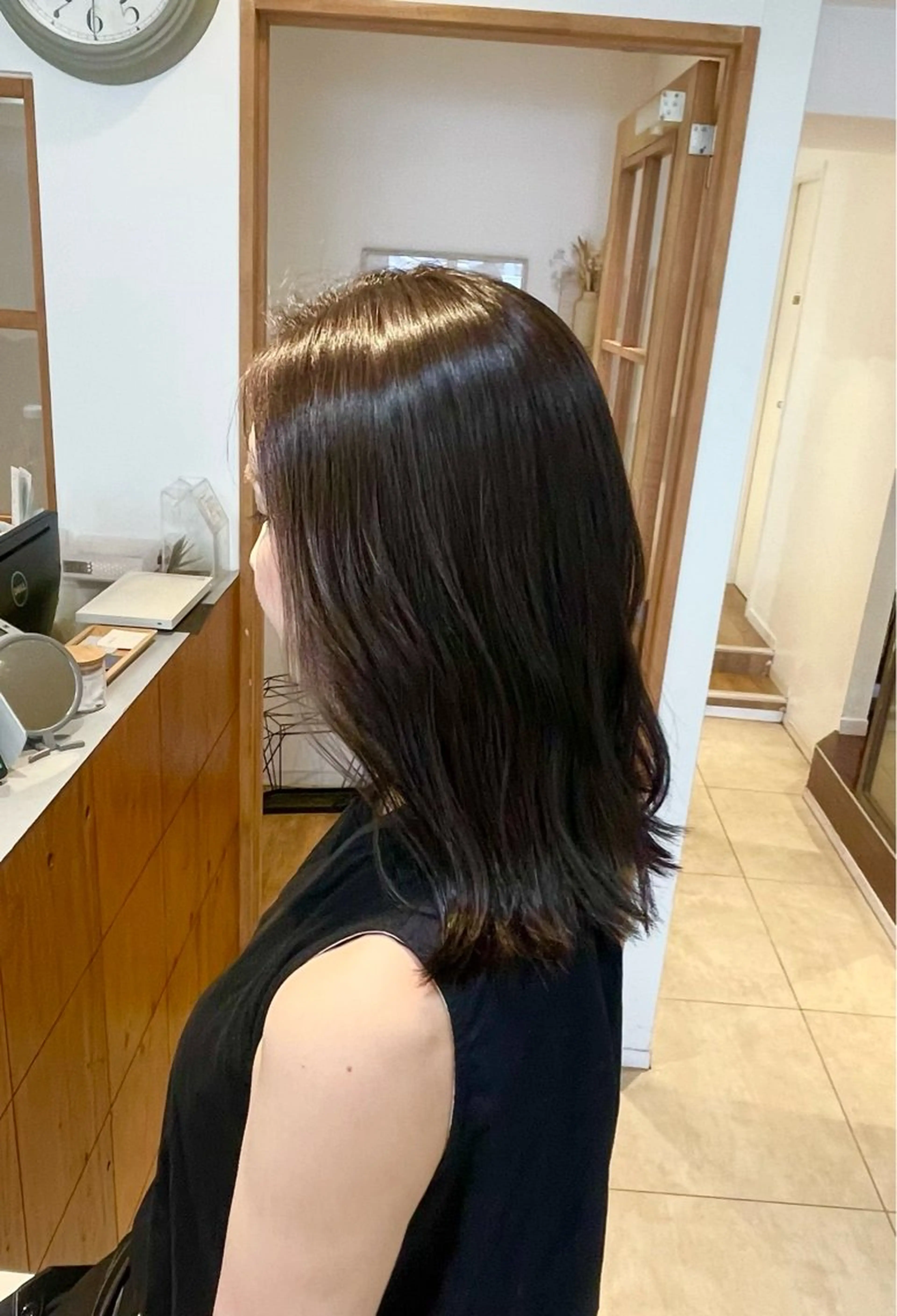 セミロング 瀧澤 友里のヘアスタイル