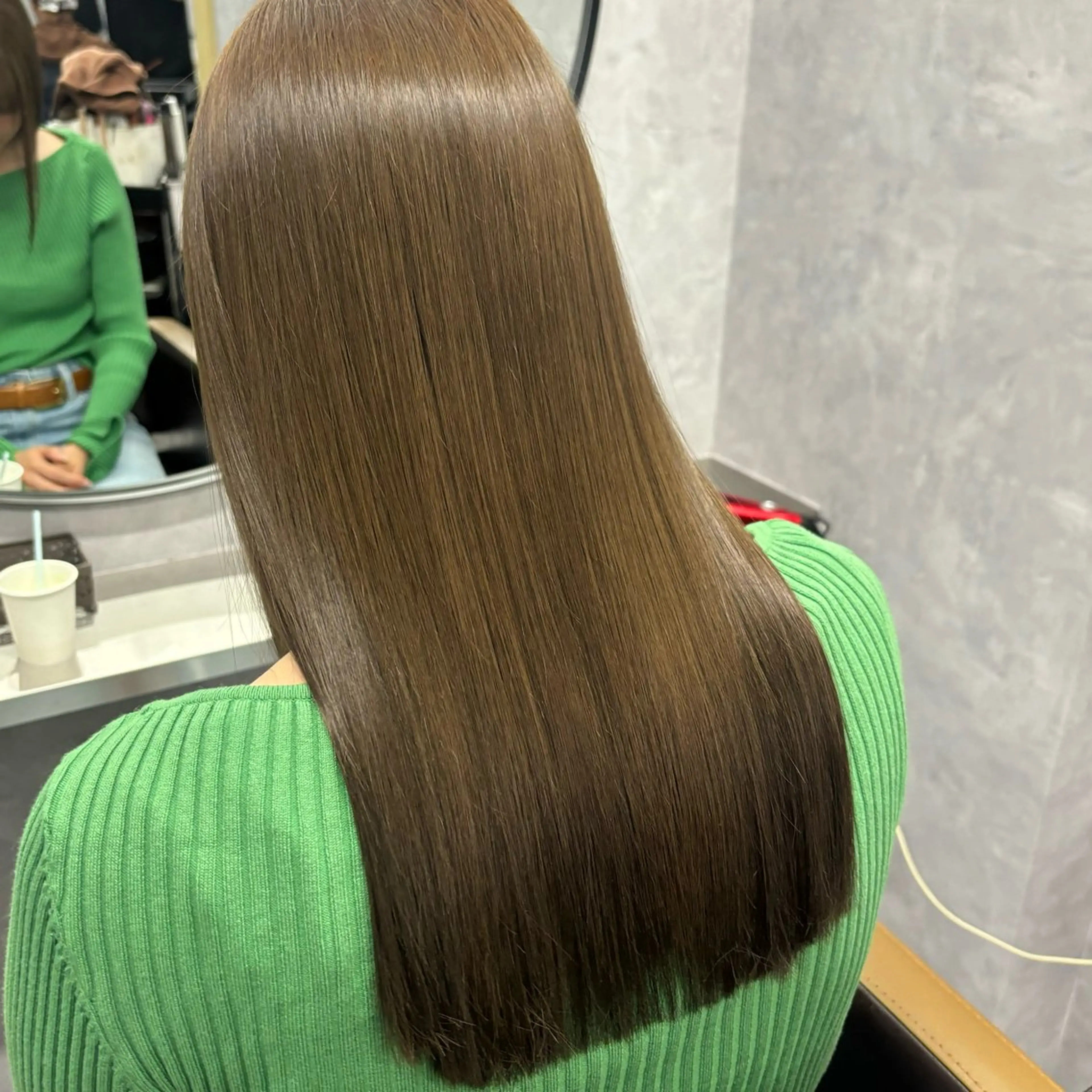 ロング カラー ヘアカラー トリートメント NUMBER_ ユイナのヘアスタイル