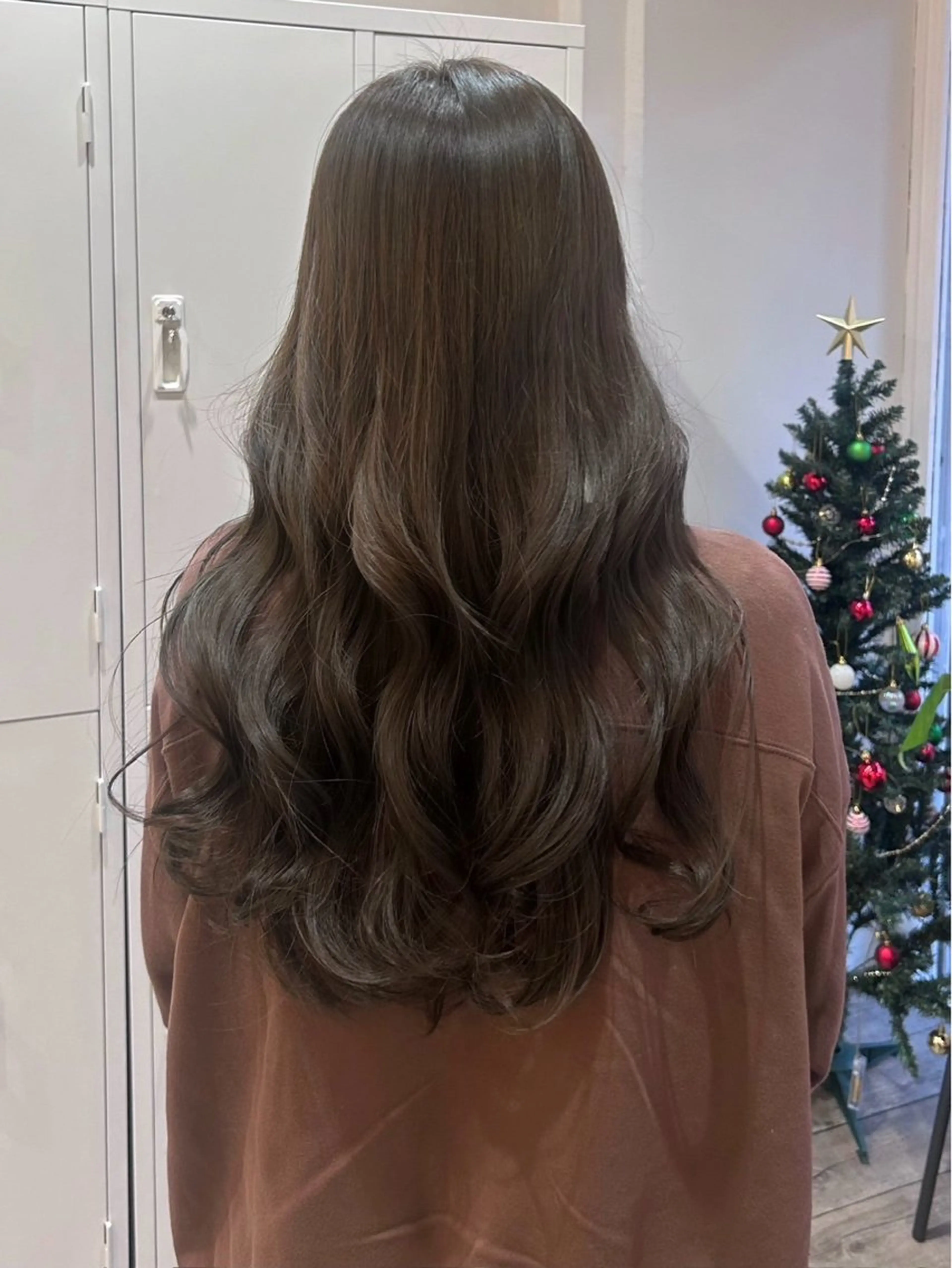 ロング 顔周りカット レイヤーカット カット 🧼ROMEO京橋店 岡﨑桃花🧼のヘアスタイル