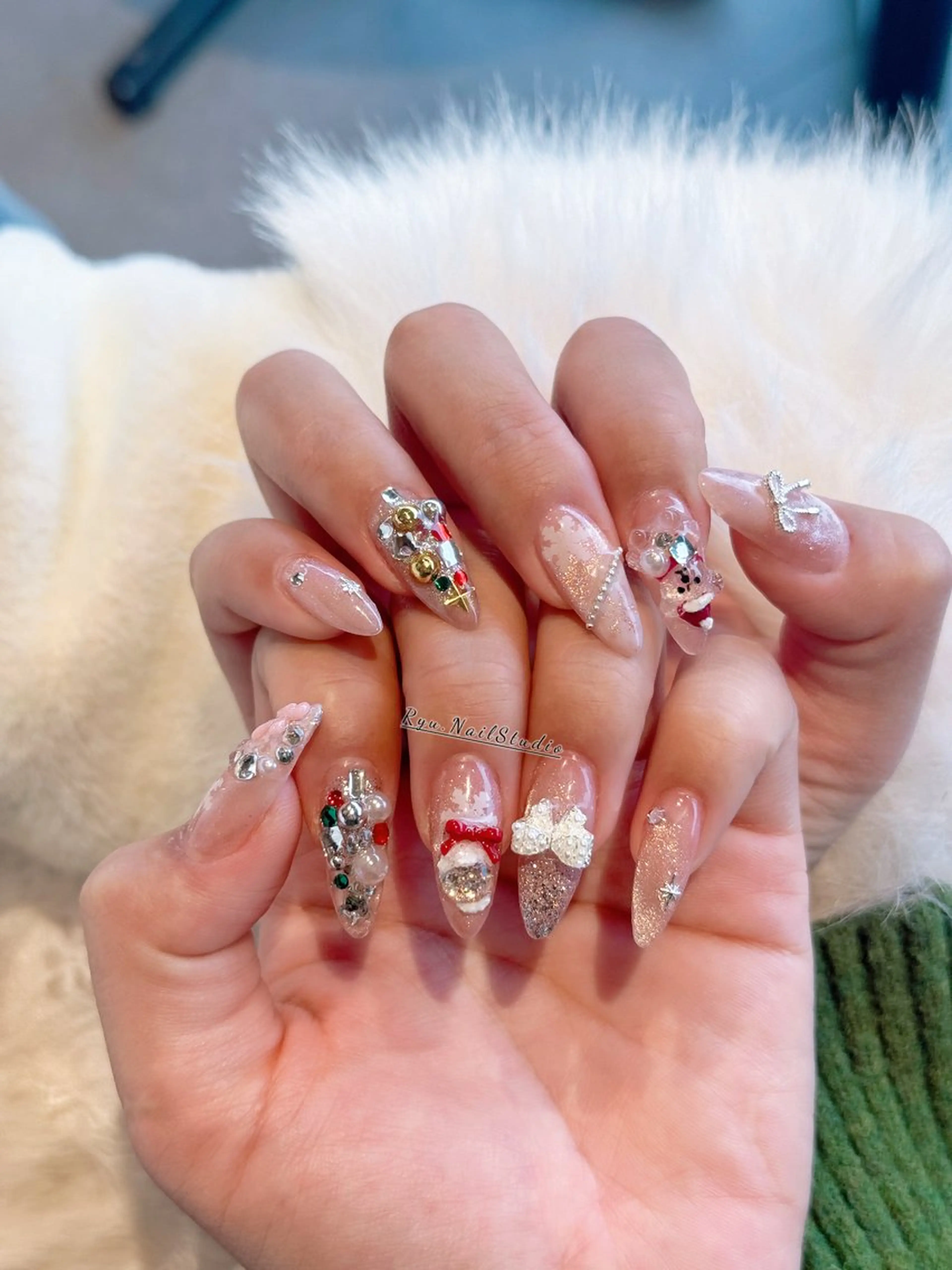 ネイル アートネイル ジェルネイル マグネットネイル ニュアンスネイル シンプルネイル ハンドネイル Ryu Nail Studio所属・Ryu Nail 新大久保のネイルデザイン
