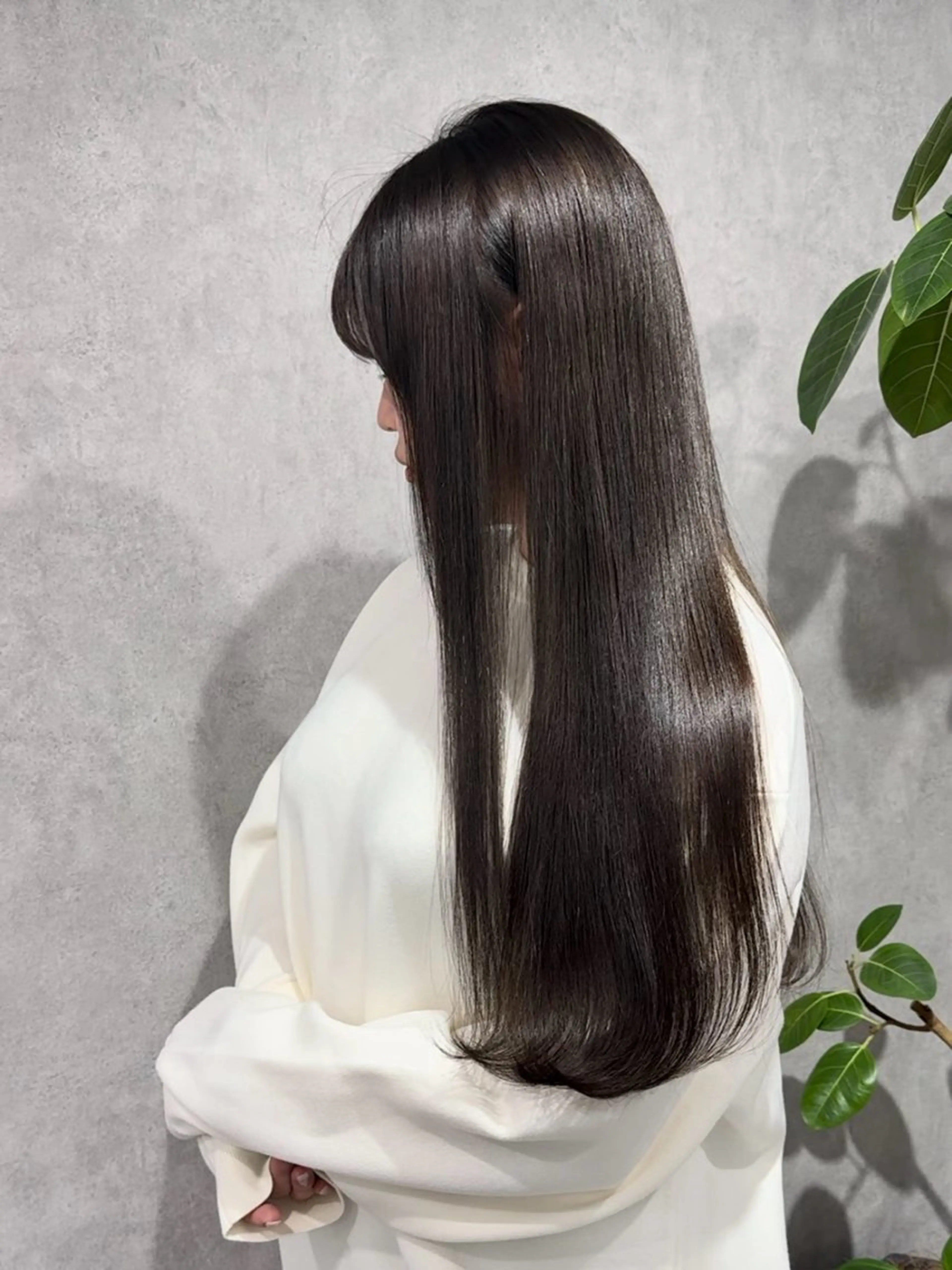 ロング ケアカラー 髪質改善 縮毛矯正 LOWRL(ロウル)所属・💍縮毛矯正特化 🫧小山内寛季のヘアスタイル