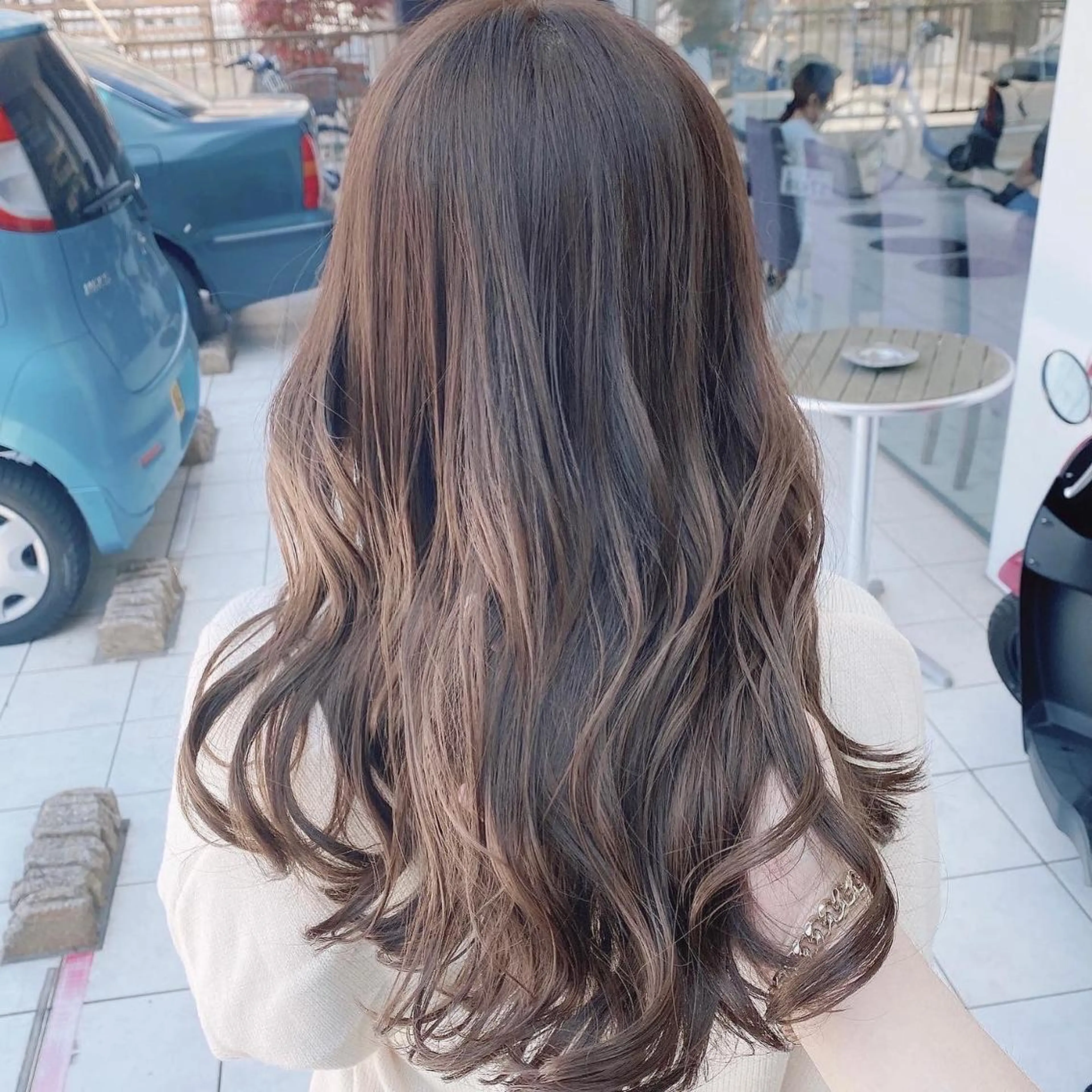 カラー ベージュカラー ブリーチ ブラウンカラー ショコラグレージュ ココアブラウン エリアマネージャー 復活の大澤竜馬のヘアスタイル