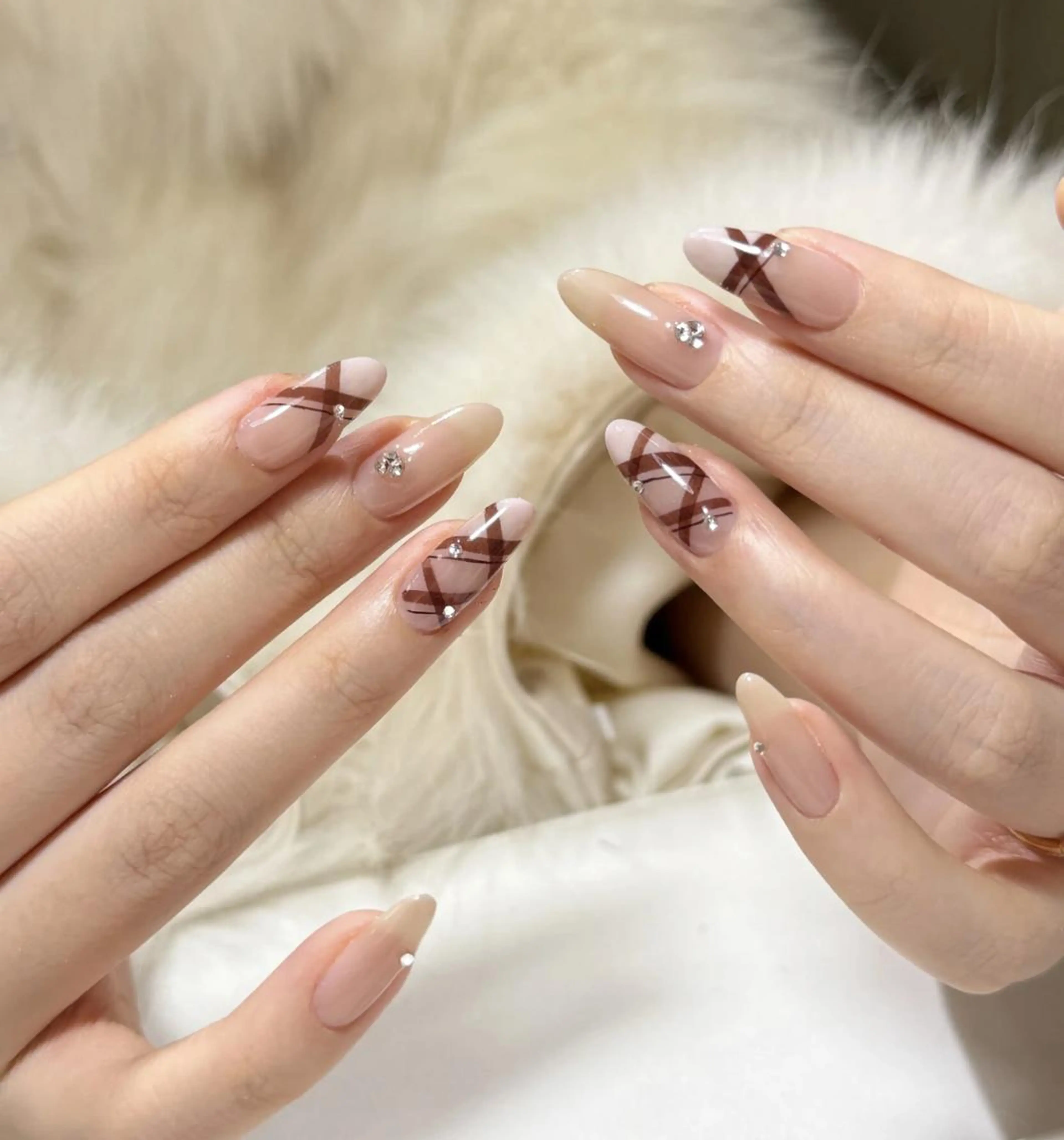 ネイル ハンドネイル ハンドケア 🍑 momo_nailのネイルデザイン