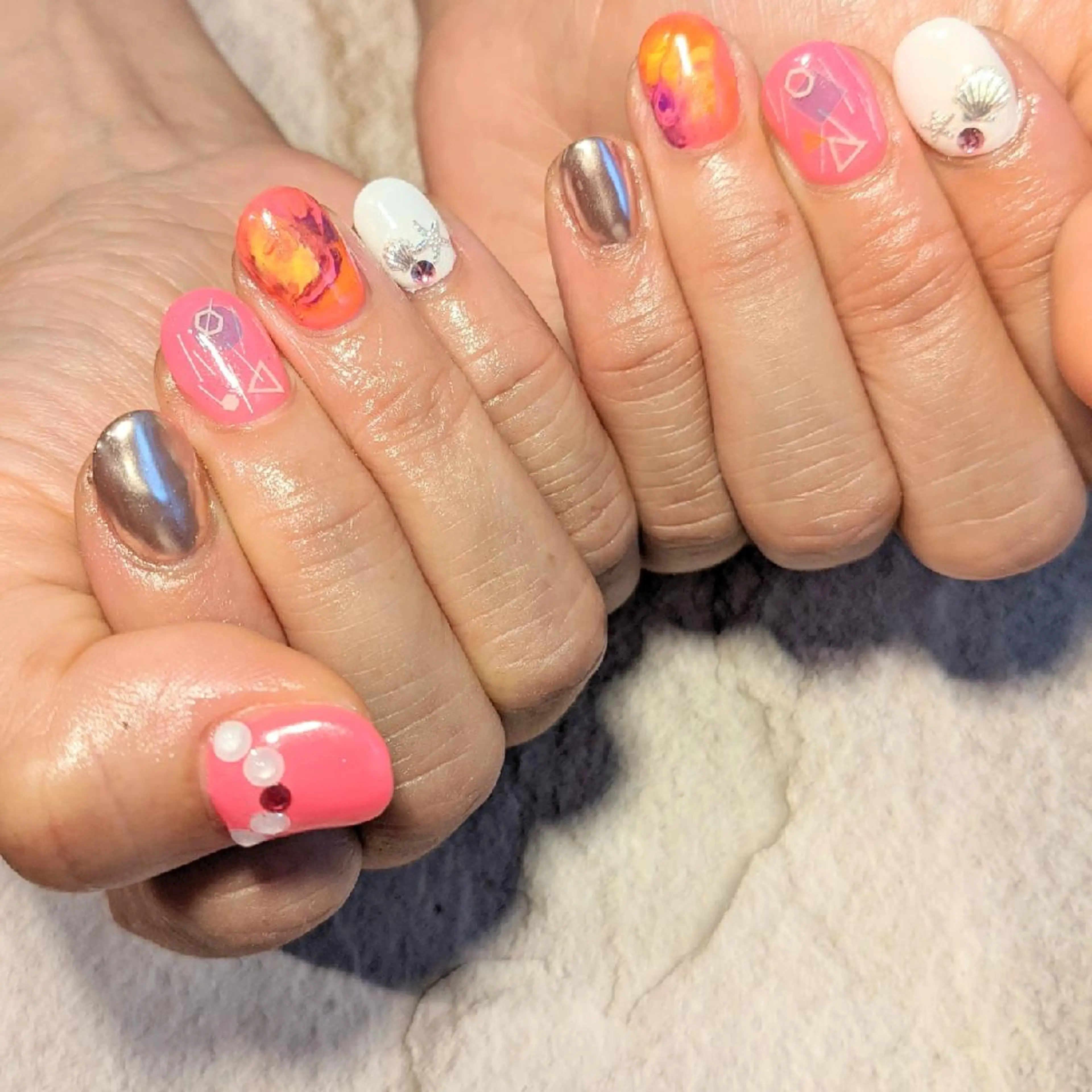 ネイル ｱｲﾗｯｼｭ ﾈｲﾙ ｻﾛﾝ つけるのマツエク・マツパデザイン