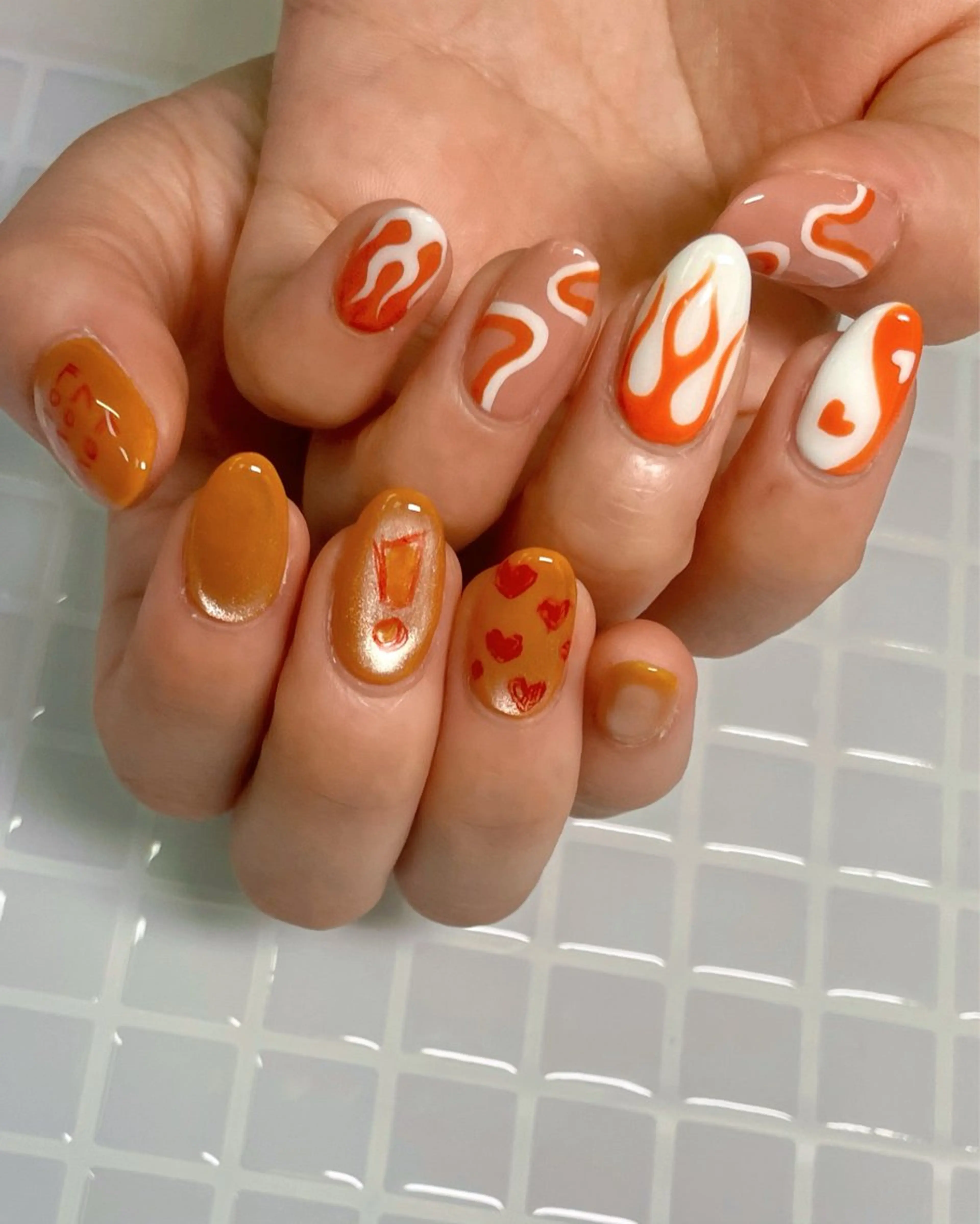 ミディアム NON-NONプラス所属・Ii / nailingのネイルデザイン