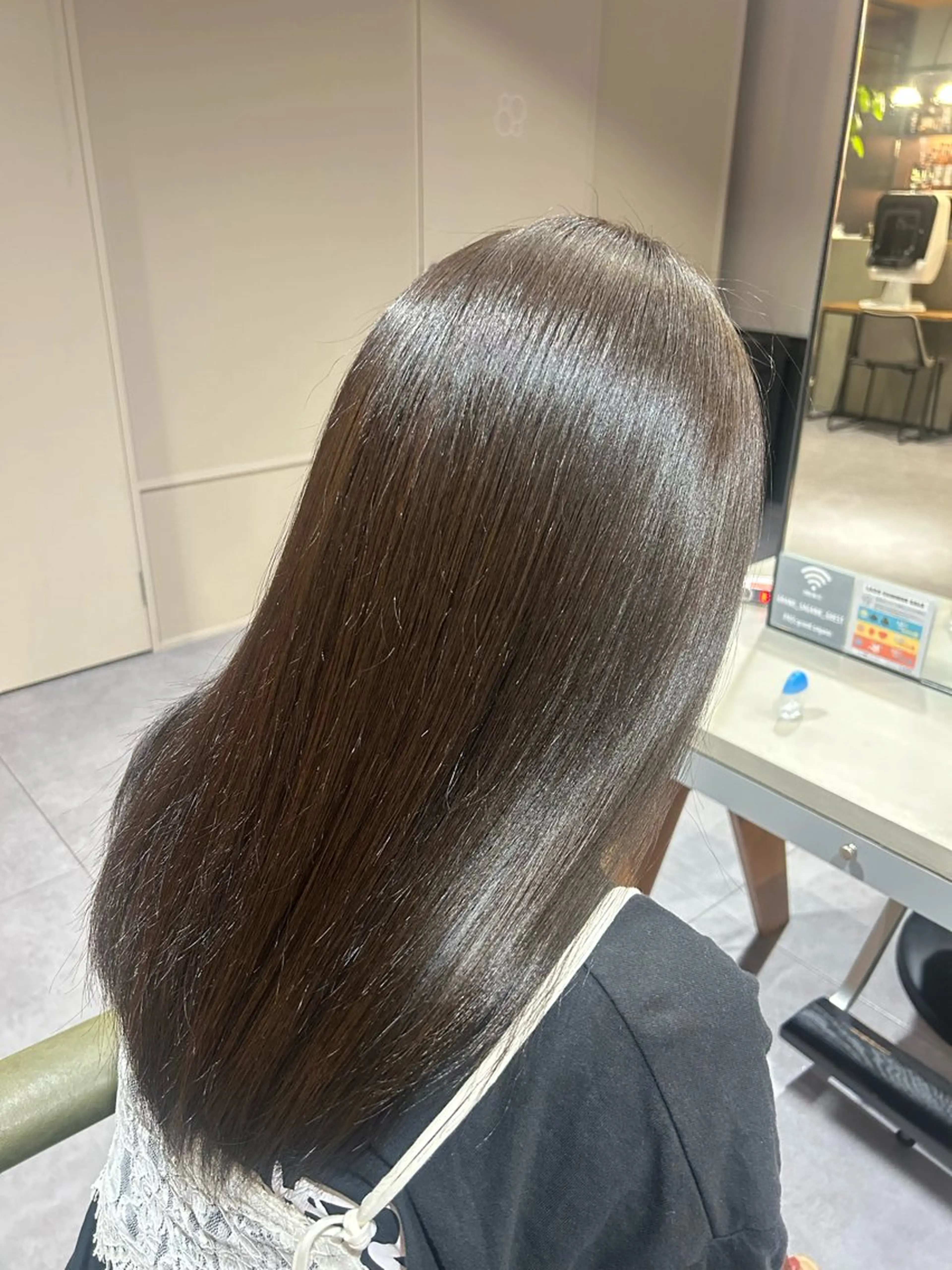 カラー 透明感カラー 杉本 萌のヘアスタイル
