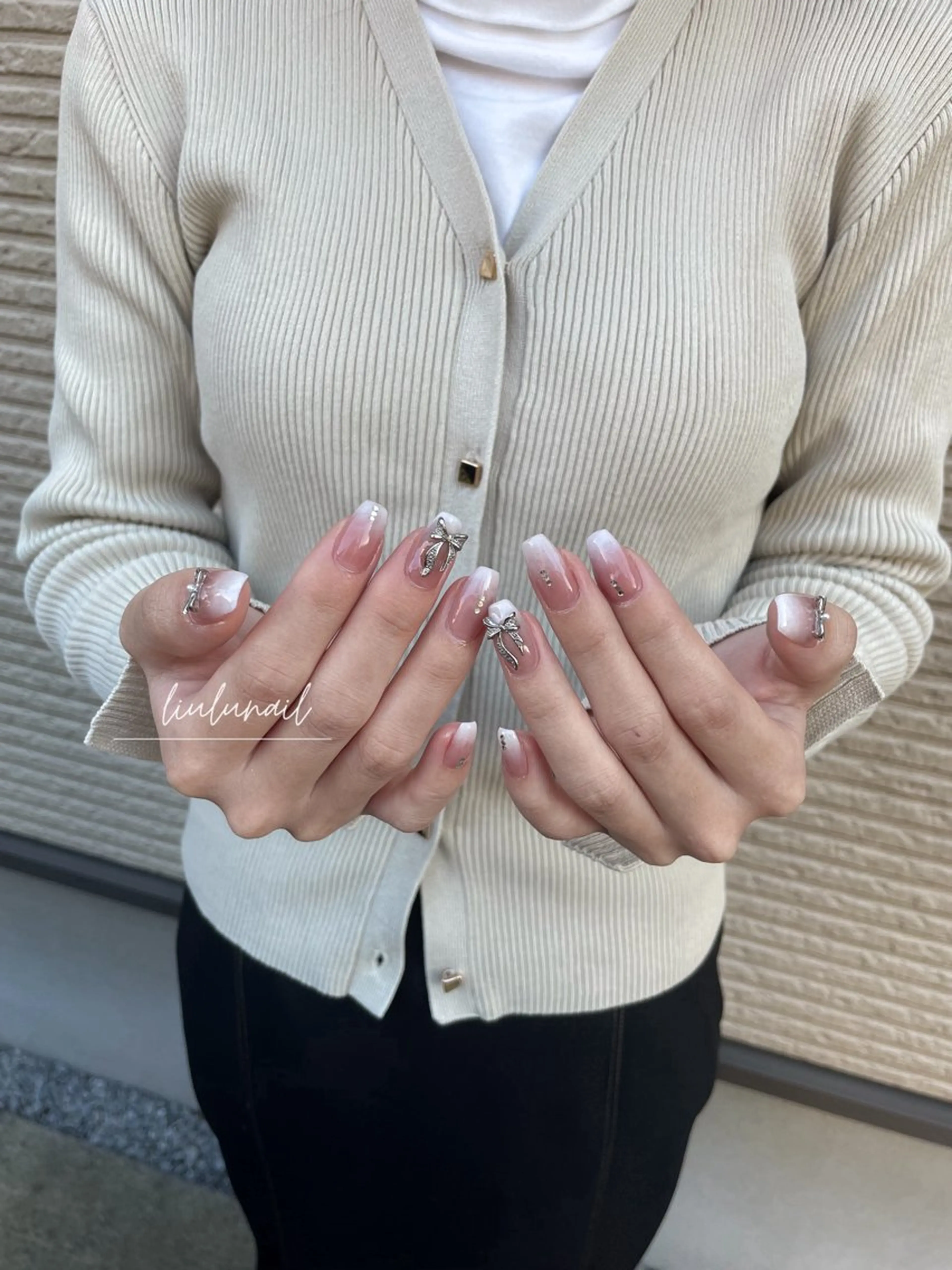 ネイル リボン ハンドネイル liulu nailのネイルデザイン