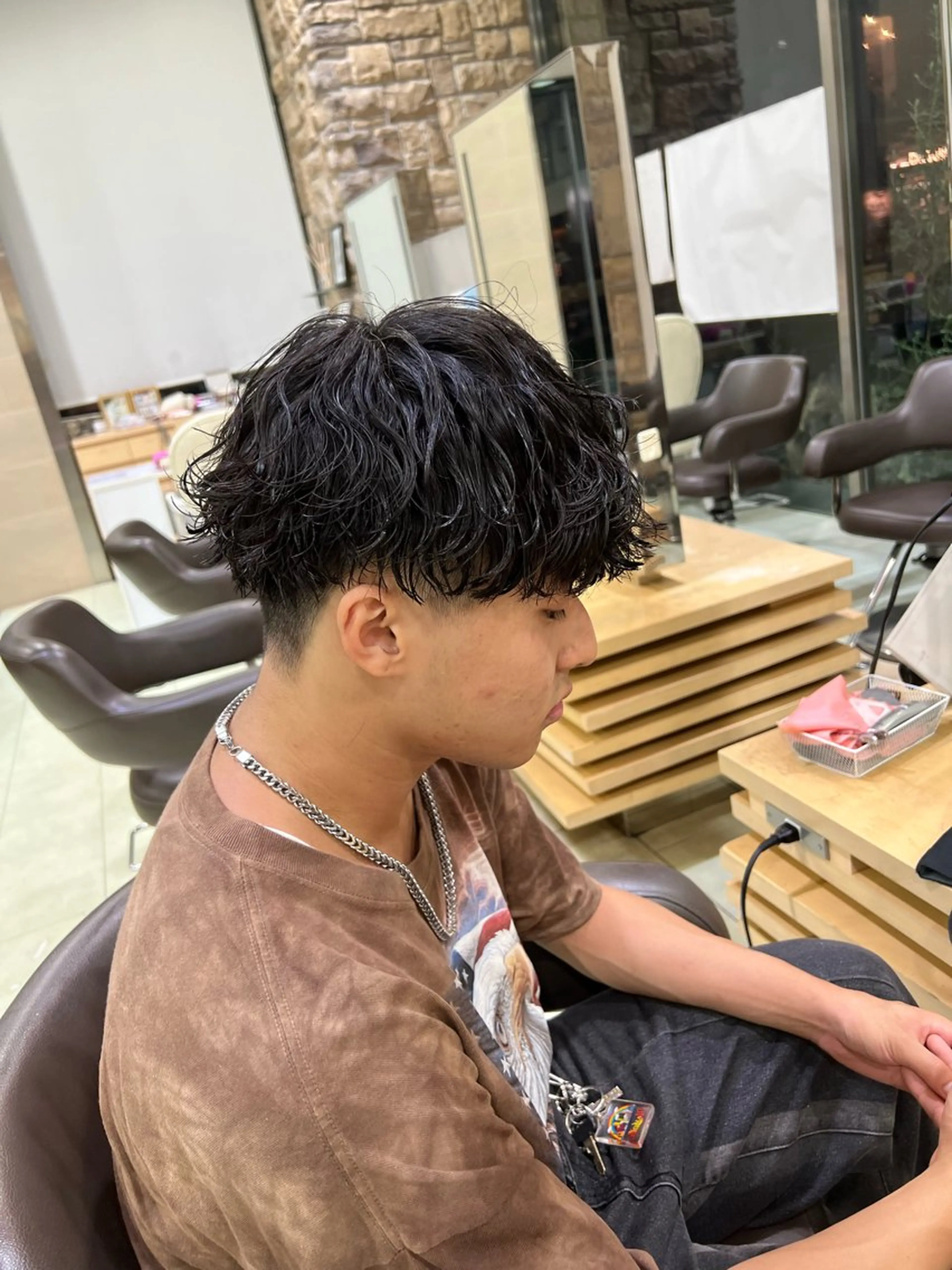 ショート パーマ メンズ カット パーマ ﾎｯﾄﾍﾟｯﾊﾟｰ に移行中【かな】のヘアスタイル