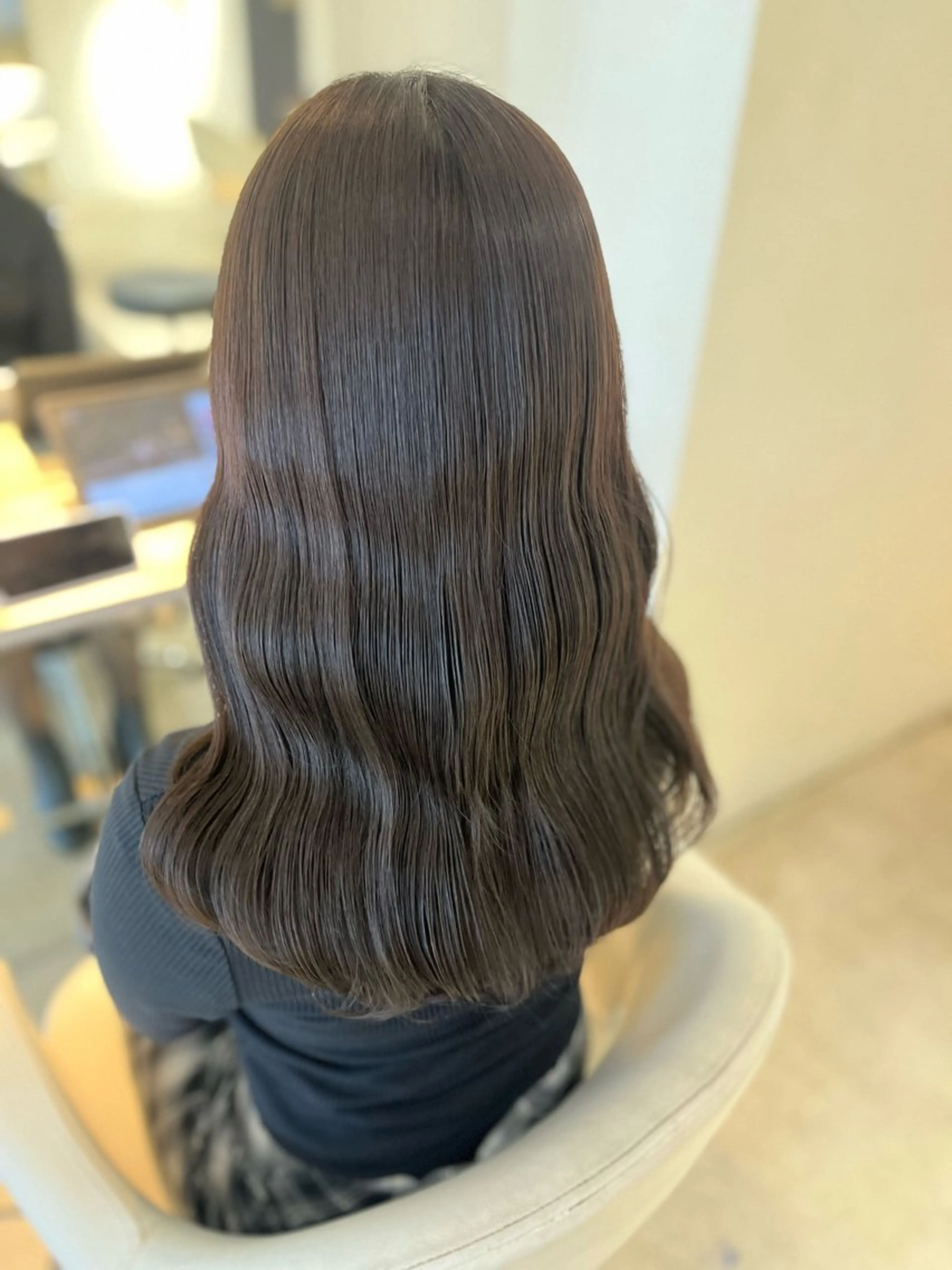 セミロング カット ヘアカラー トリートメント ♥️透明感×抜け感 ベージュ/佑珠♥️のヘアスタイル