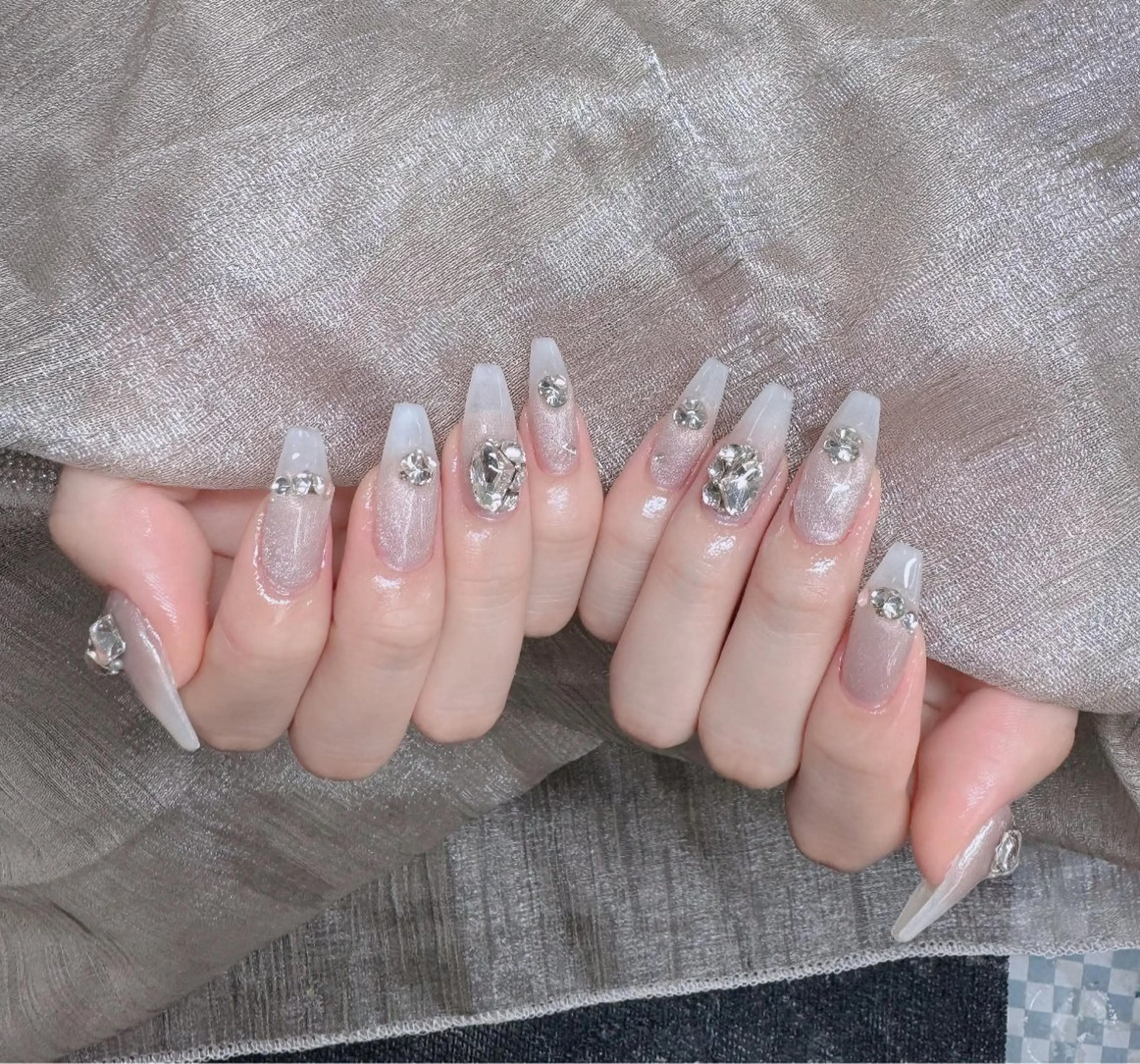 ネイル フレンチネイル ジェルネイル ガラスフレンチ ハロウィン ハート ハンドネイル H.baby Nail Salonのネイルデザイン