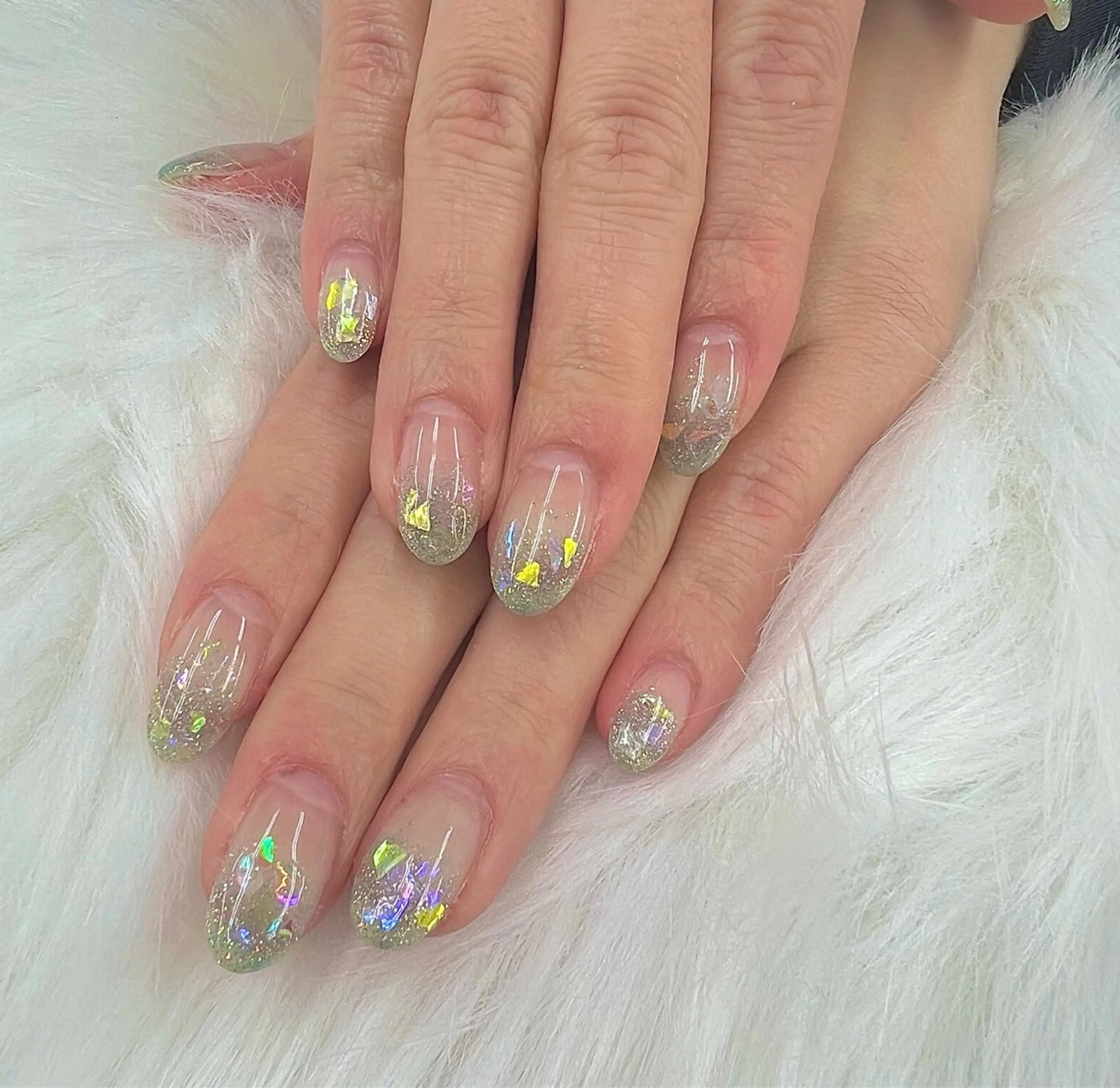 ネイル ホログラムネイル キラキラネイル 🫧💜 Yoshizawaのネイルデザイン