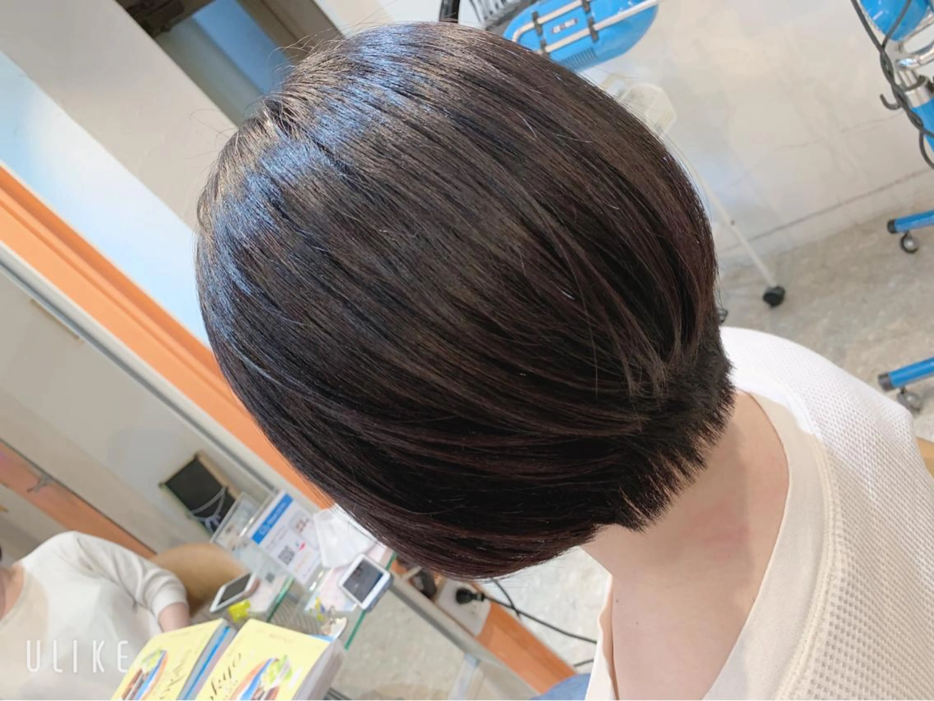 ショート カット ヘアカラー うしだ かおるのヘアスタイル