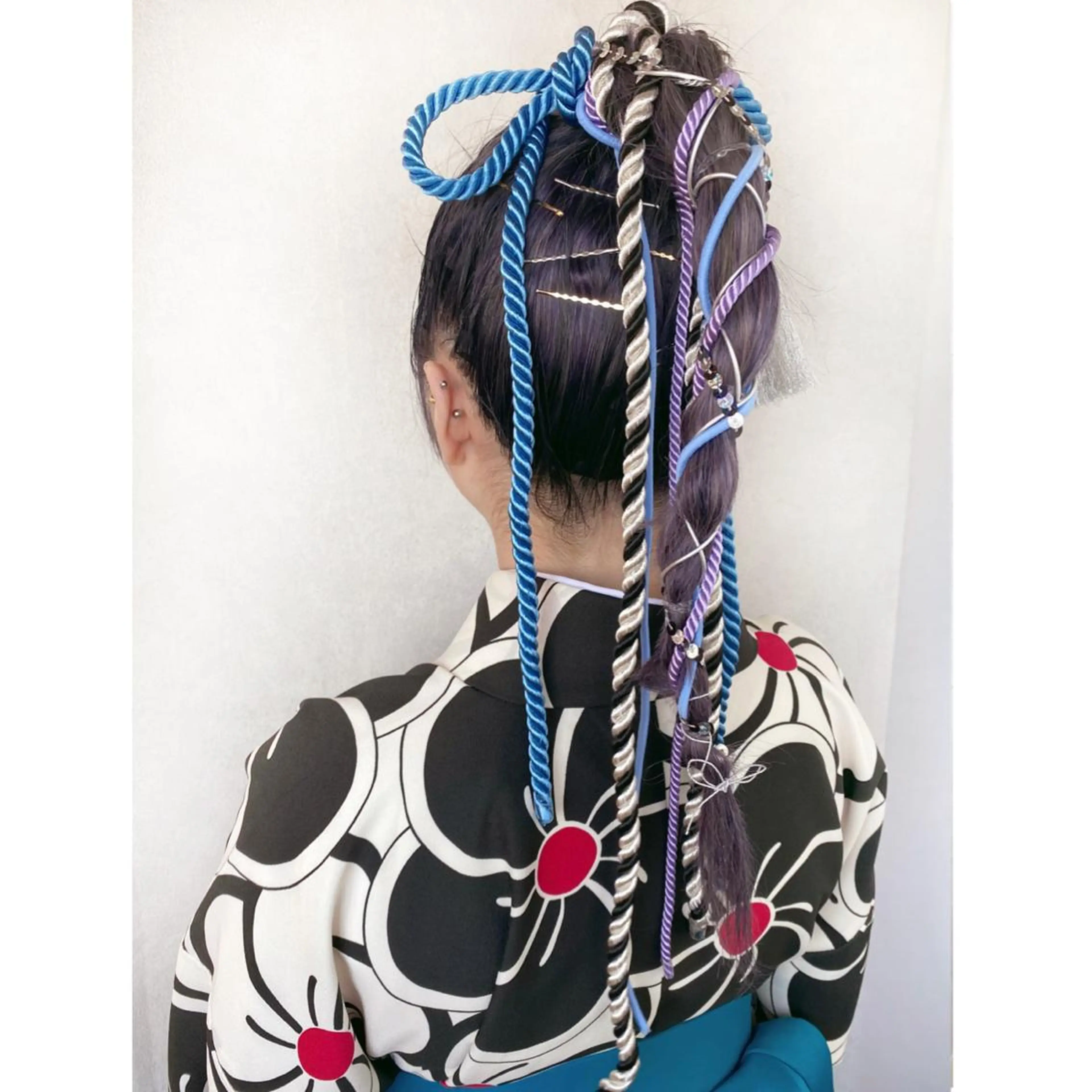 ヘアアレンジ 卒業式のヘアスタイル LOST CITY 横浜所属・🪐脱白髪染め 🪐松尾菜々美のヘアスタイル