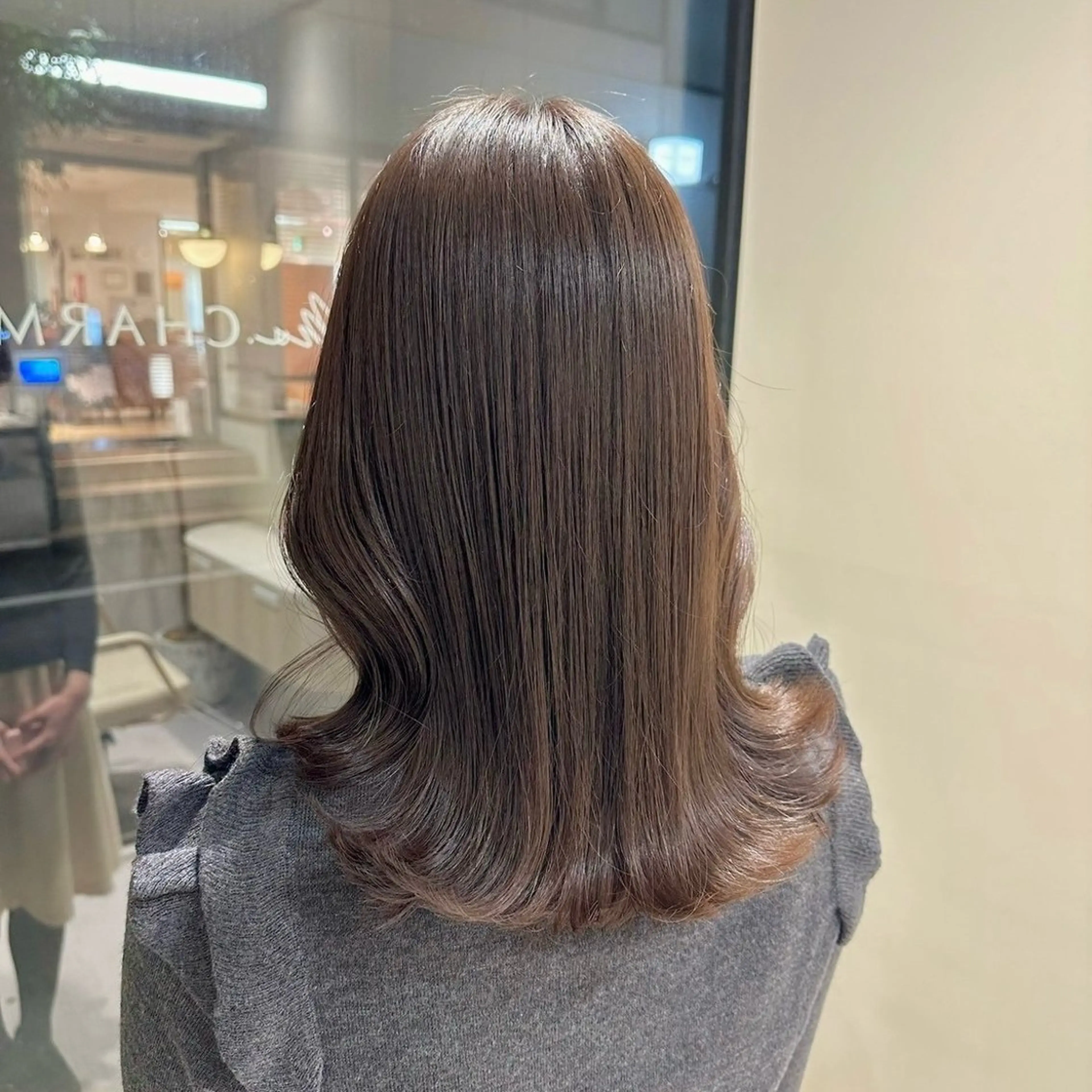 ミディアム カラー ベージュカラー くびれヘア カット ヘアカラー トリートメント Ms.CHARM所属・透明感カラー🌿 グレージュ🐺陽介のヘアスタイル