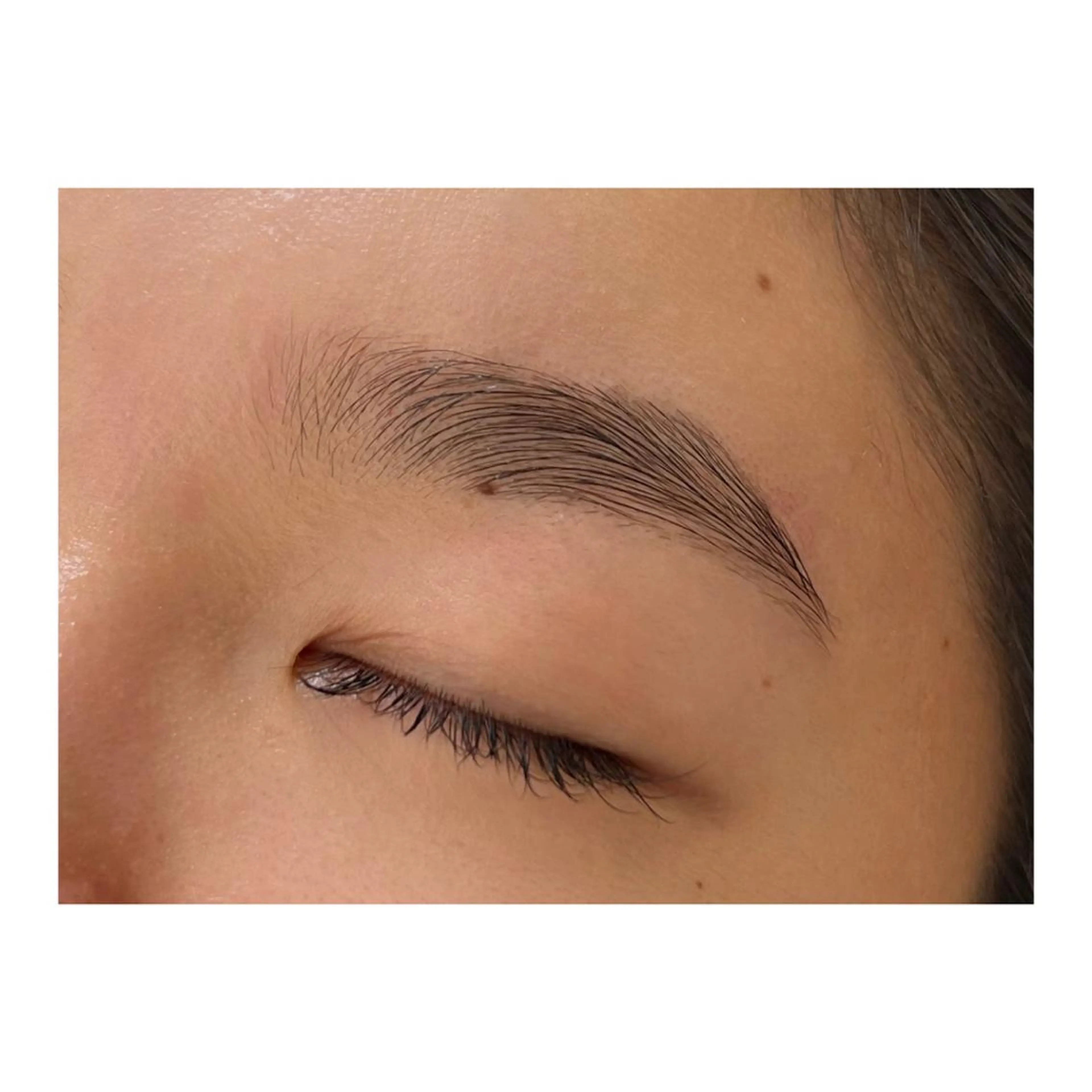 アイブロウ GO TODAY SHAIRE SALON mico店所属・松本 彩良のマツエク・マツパデザイン