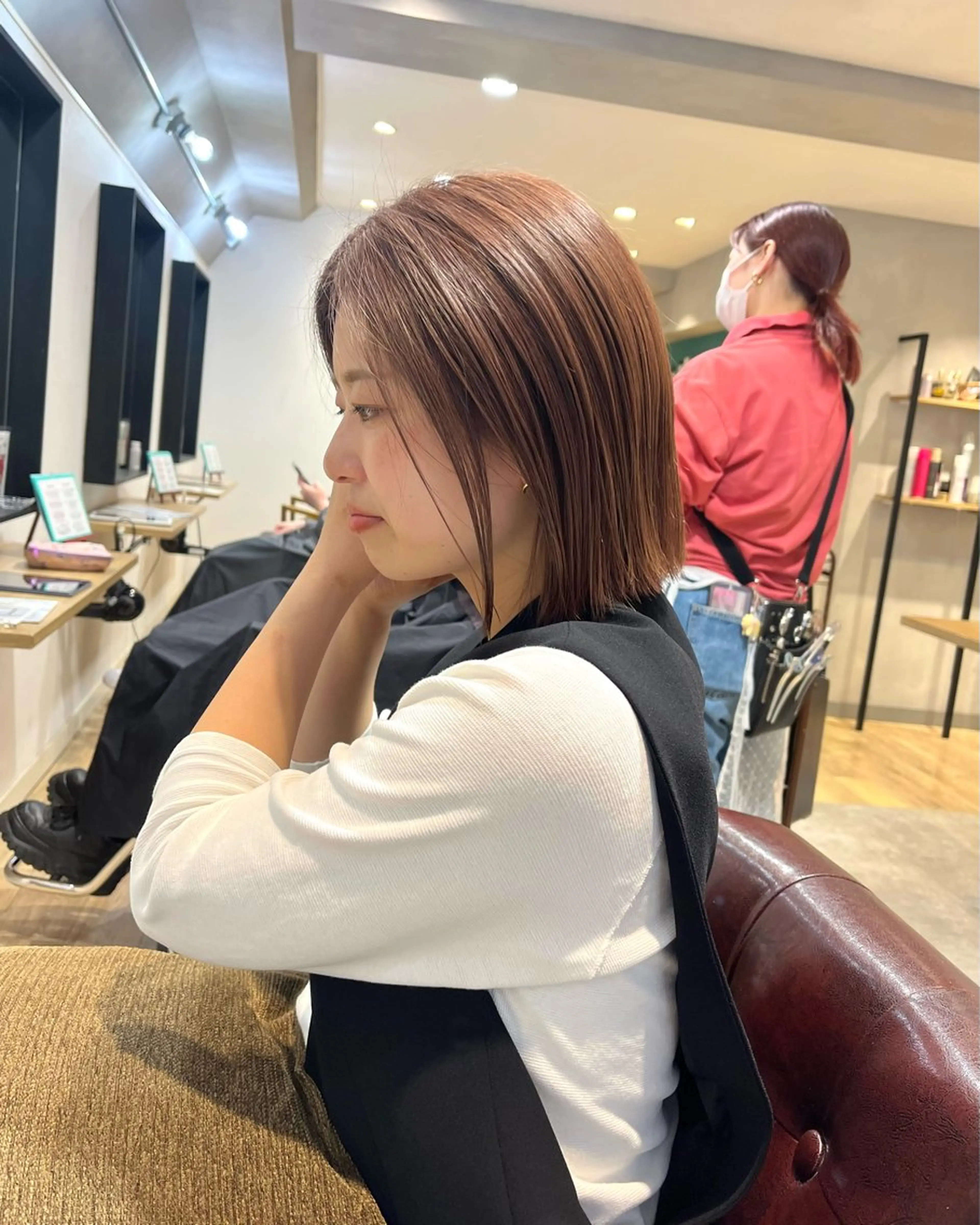 ミディアム カラー カット パーマ 切りっぱなしボブ 艶カラー🌷江梨🍎のヘアスタイル