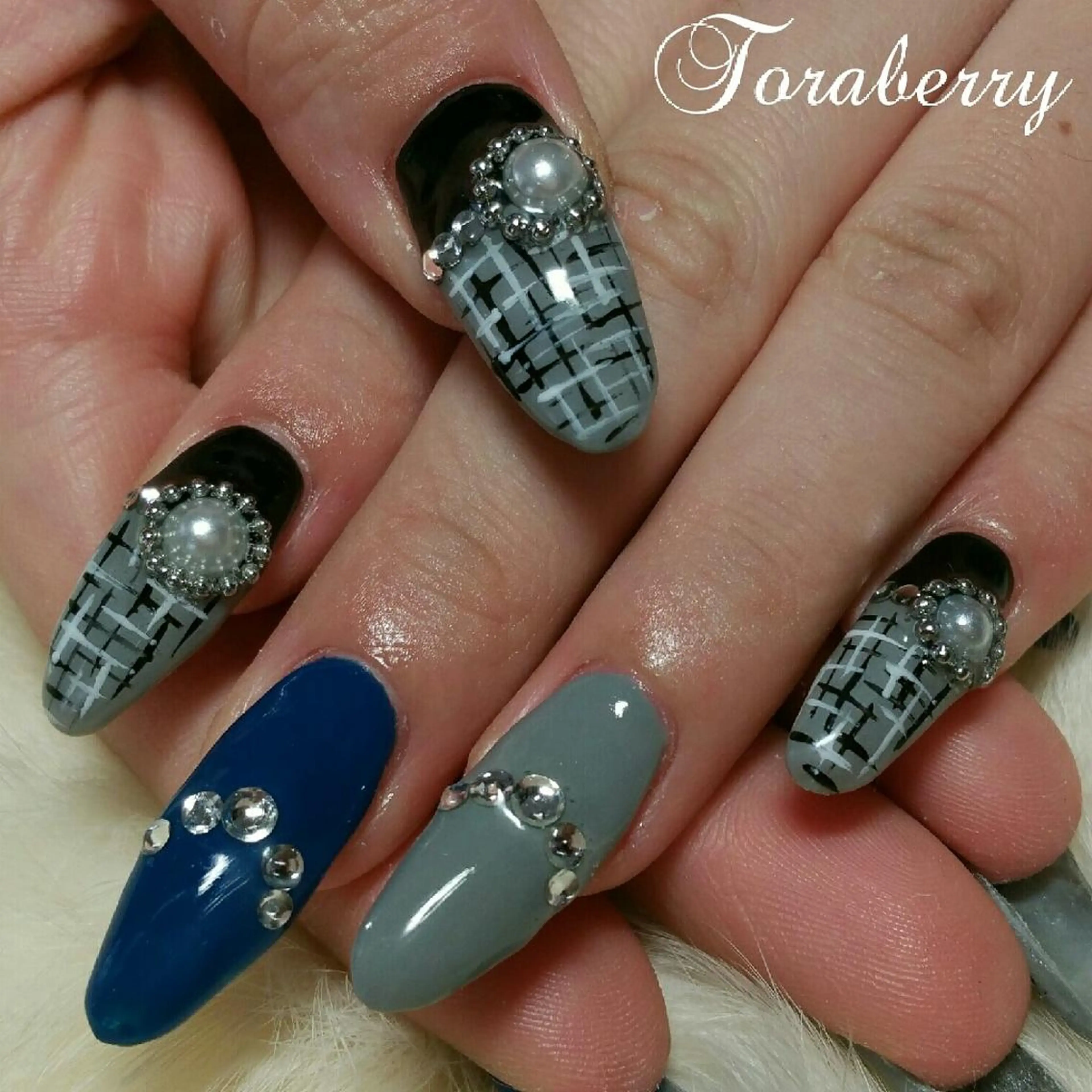 ネイル ツイードネイル ハンドネイル ネイリスト なつみのネイルデザイン