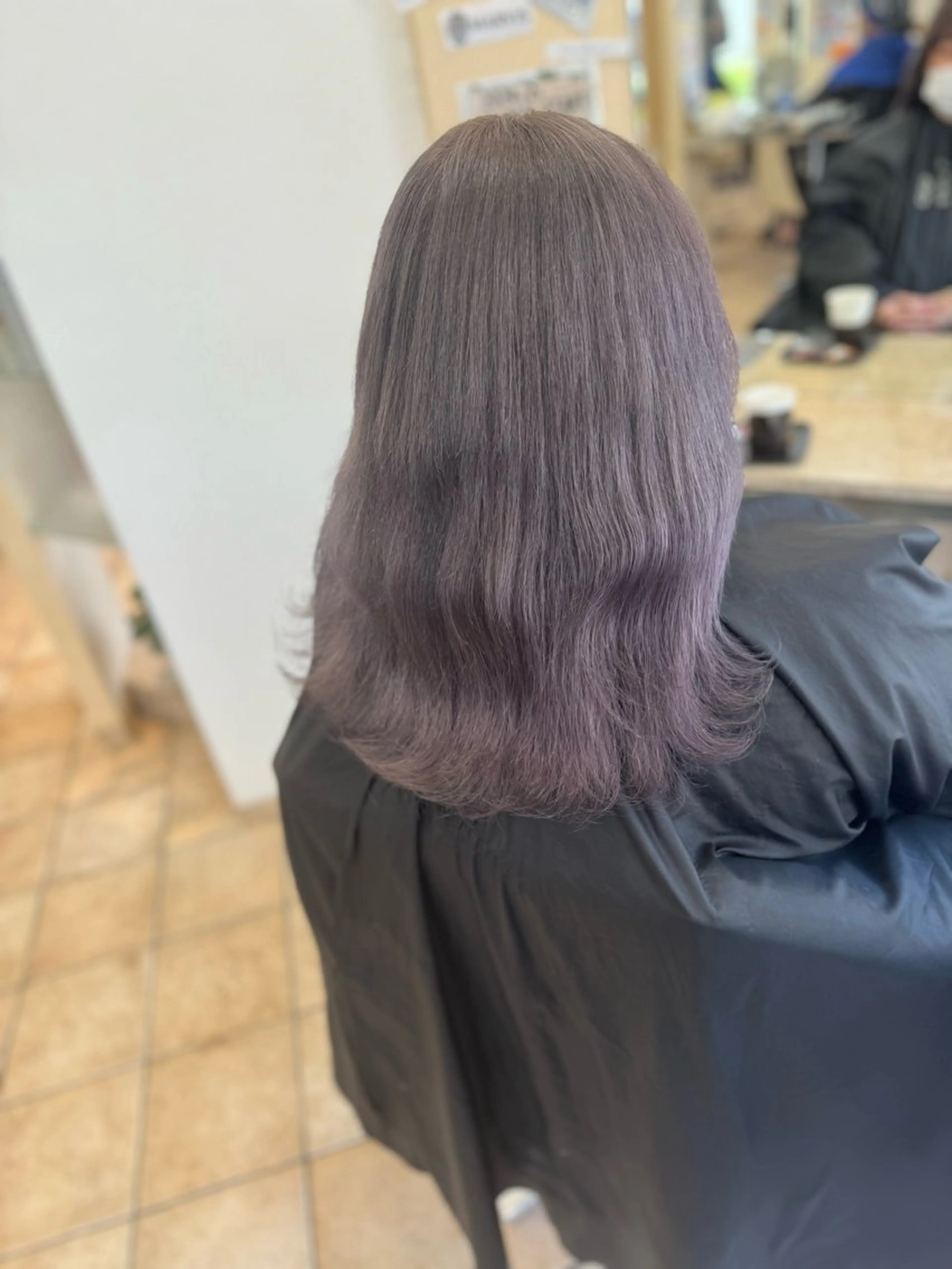 セミロング ヘアカラー トリートメント 🇰🇷韓国風顔周り NANAMI🇰🇷のヘアスタイル