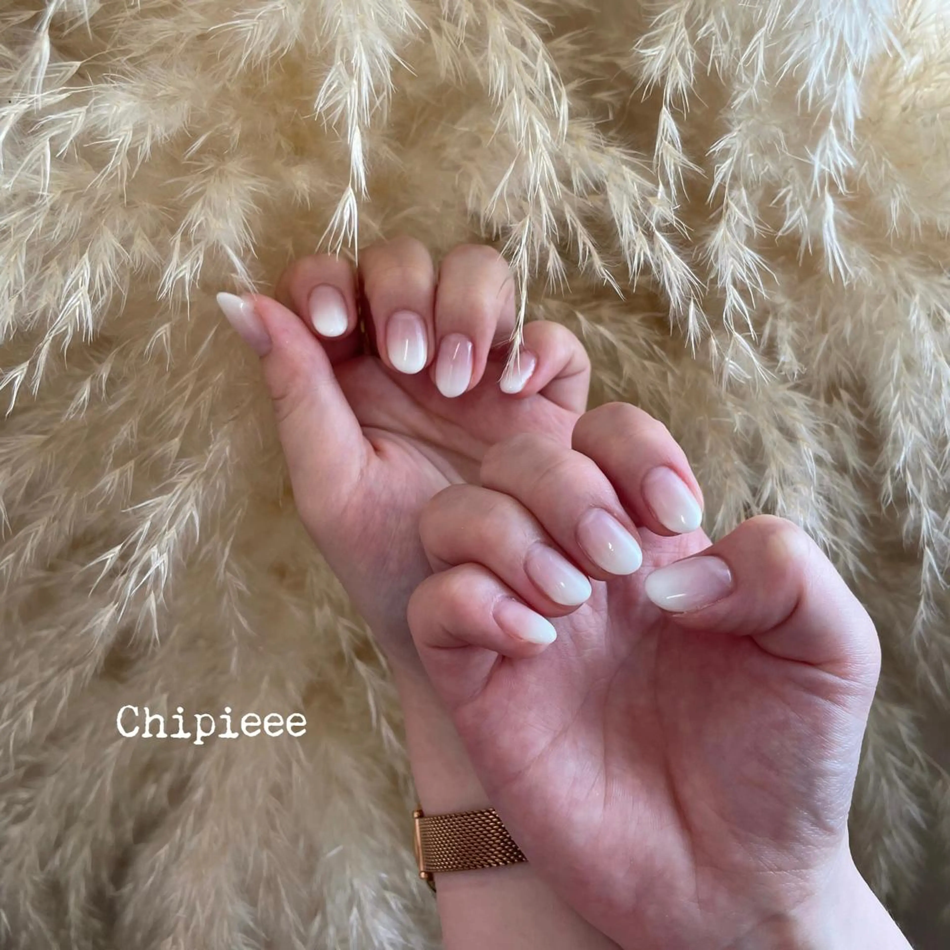 ネイル ホワイト chipieee MAIKAのネイルデザイン