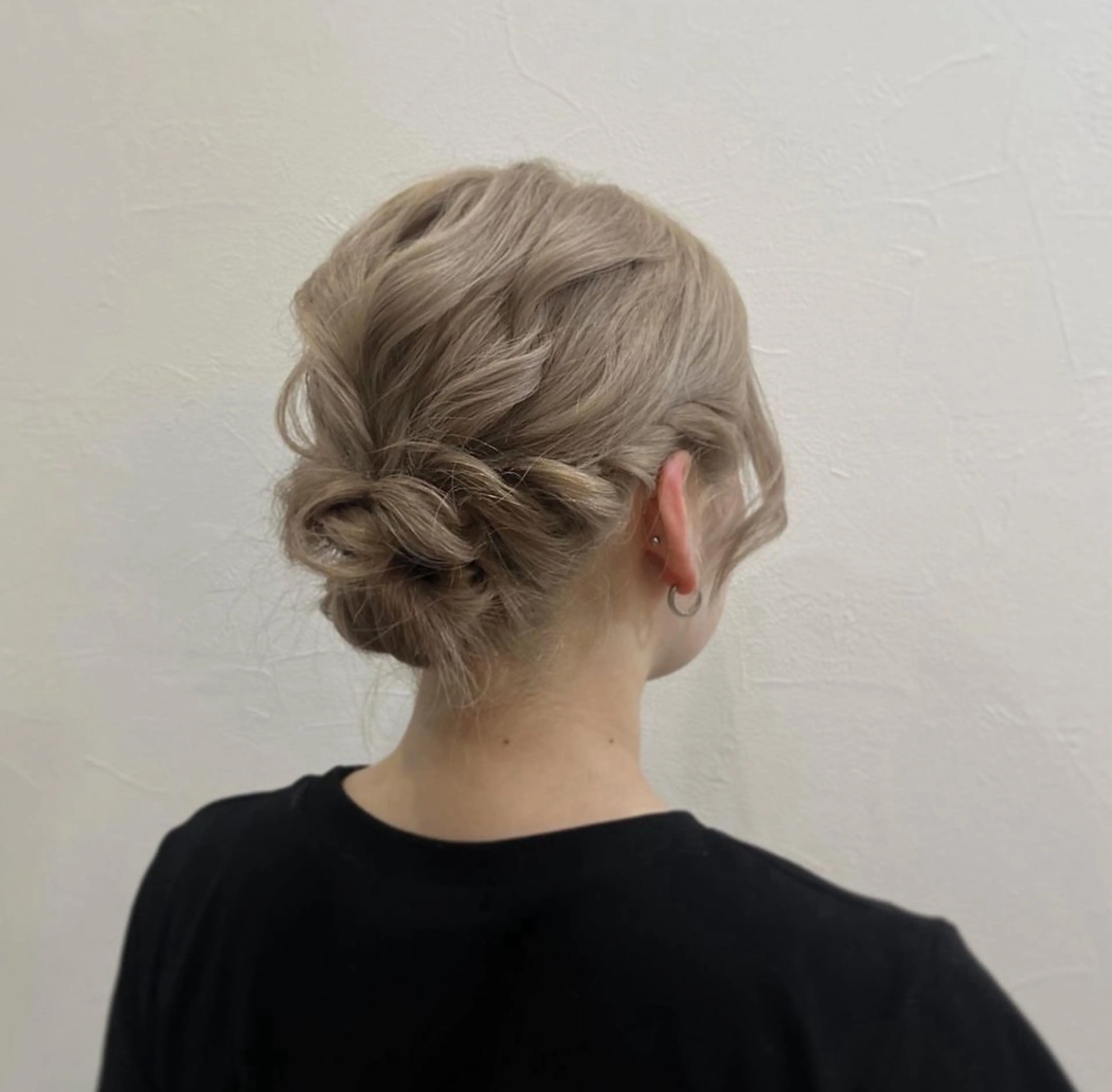 【 結婚式やパーティに🩶】ヘアセット🫧の写真