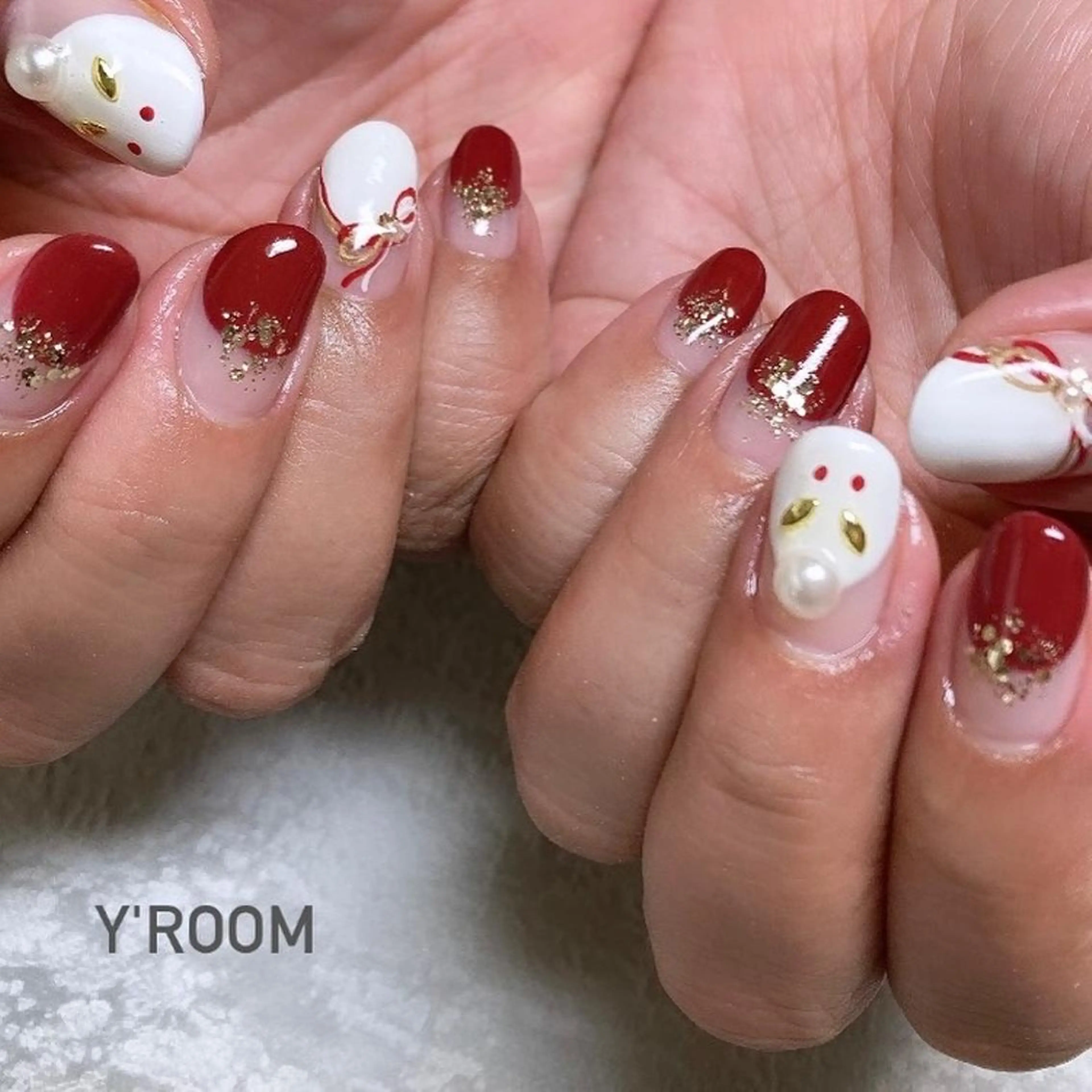 ネイル オーロラネイル フラッシュネイル フットネイル ジェルネイル 氷ネイル・うるうるネイル ハンドネイル YUKA （ネイリスト）のネイルデザイン