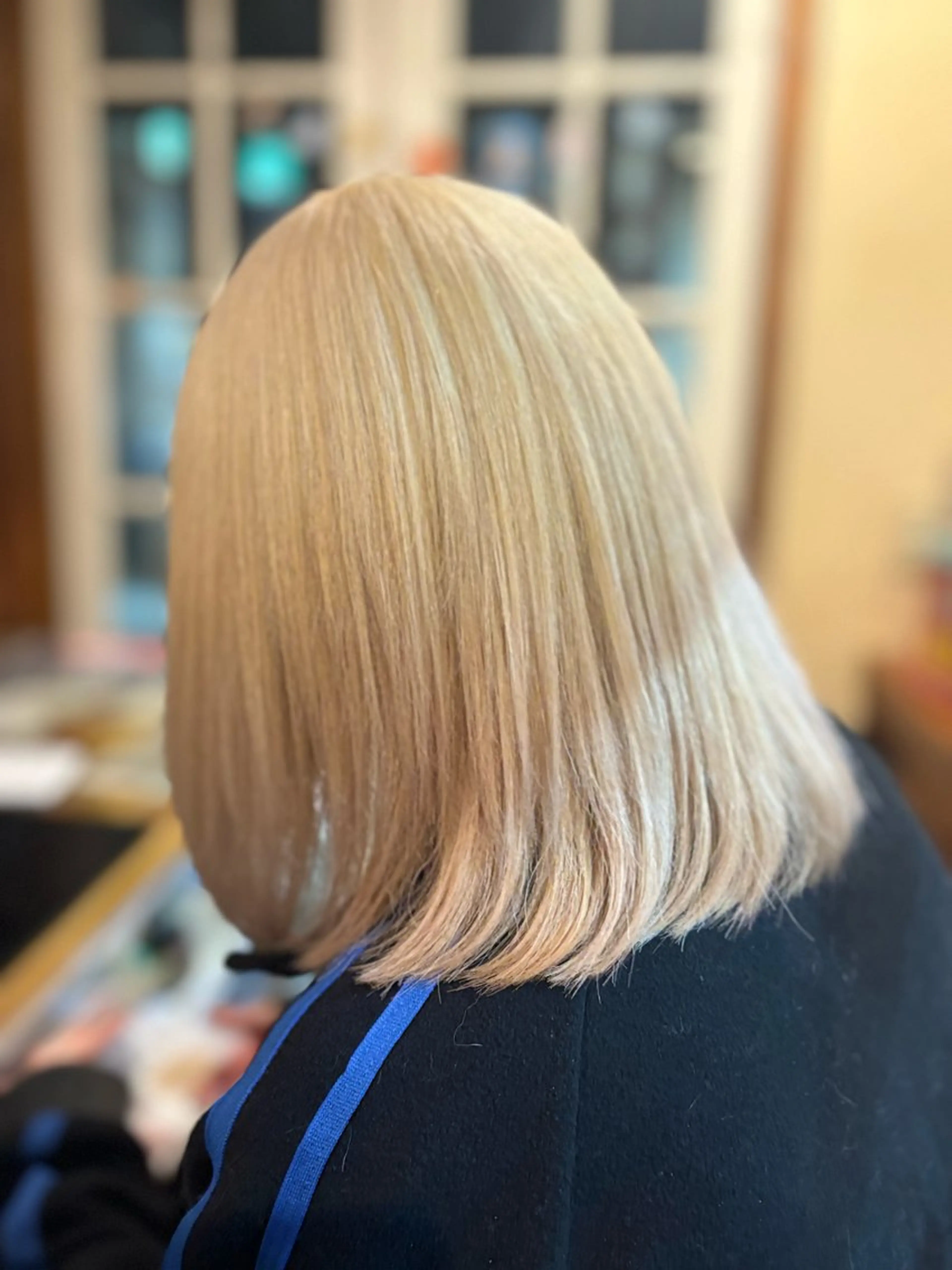 セミロング カラー ブリーチ 抜きっぱなしブロンド arisa/ tj tenkiyohouのヘアスタイル