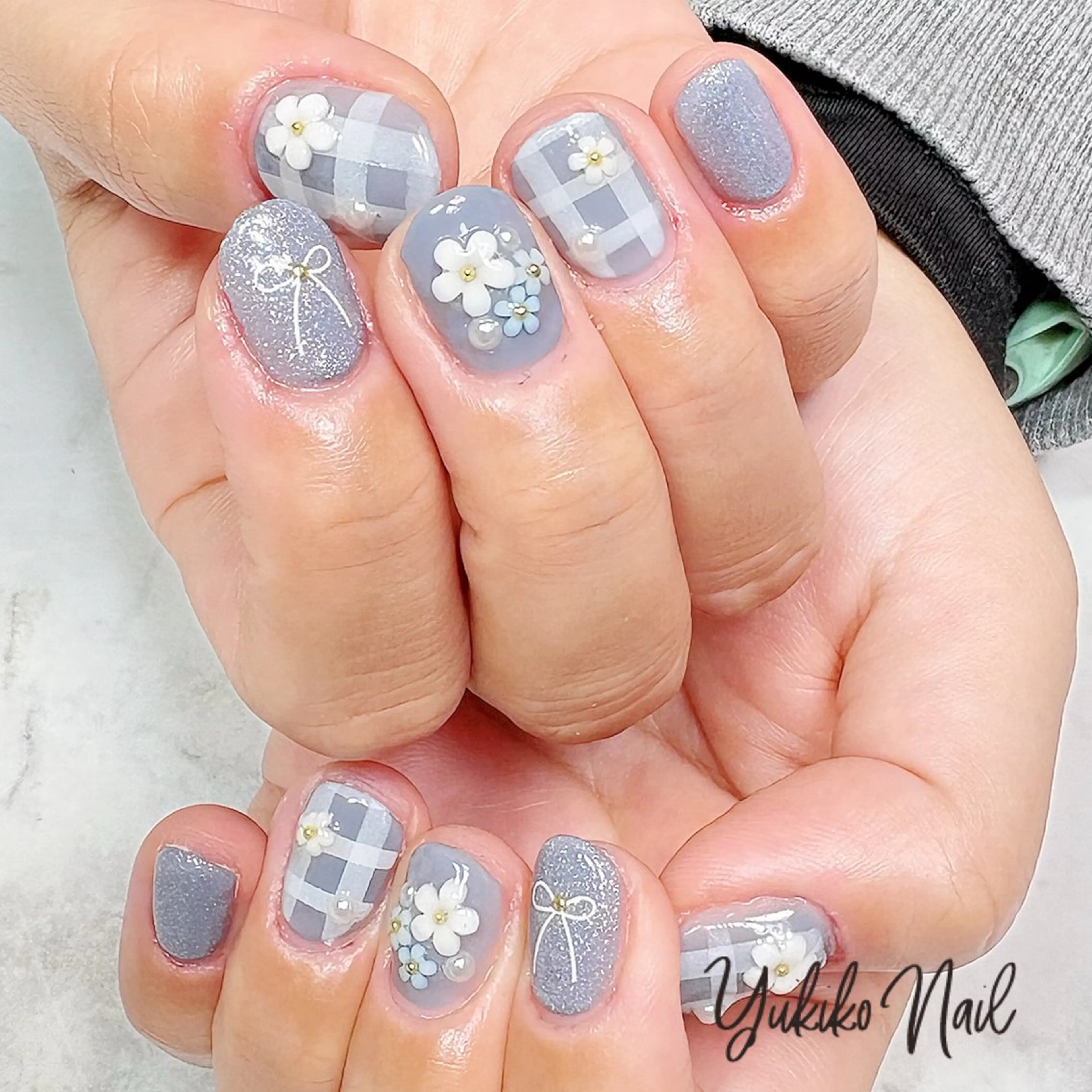 ネイル ブルー フラワーネイル 春ネイル ハンドネイル ユキコ ネイルのネイルデザイン