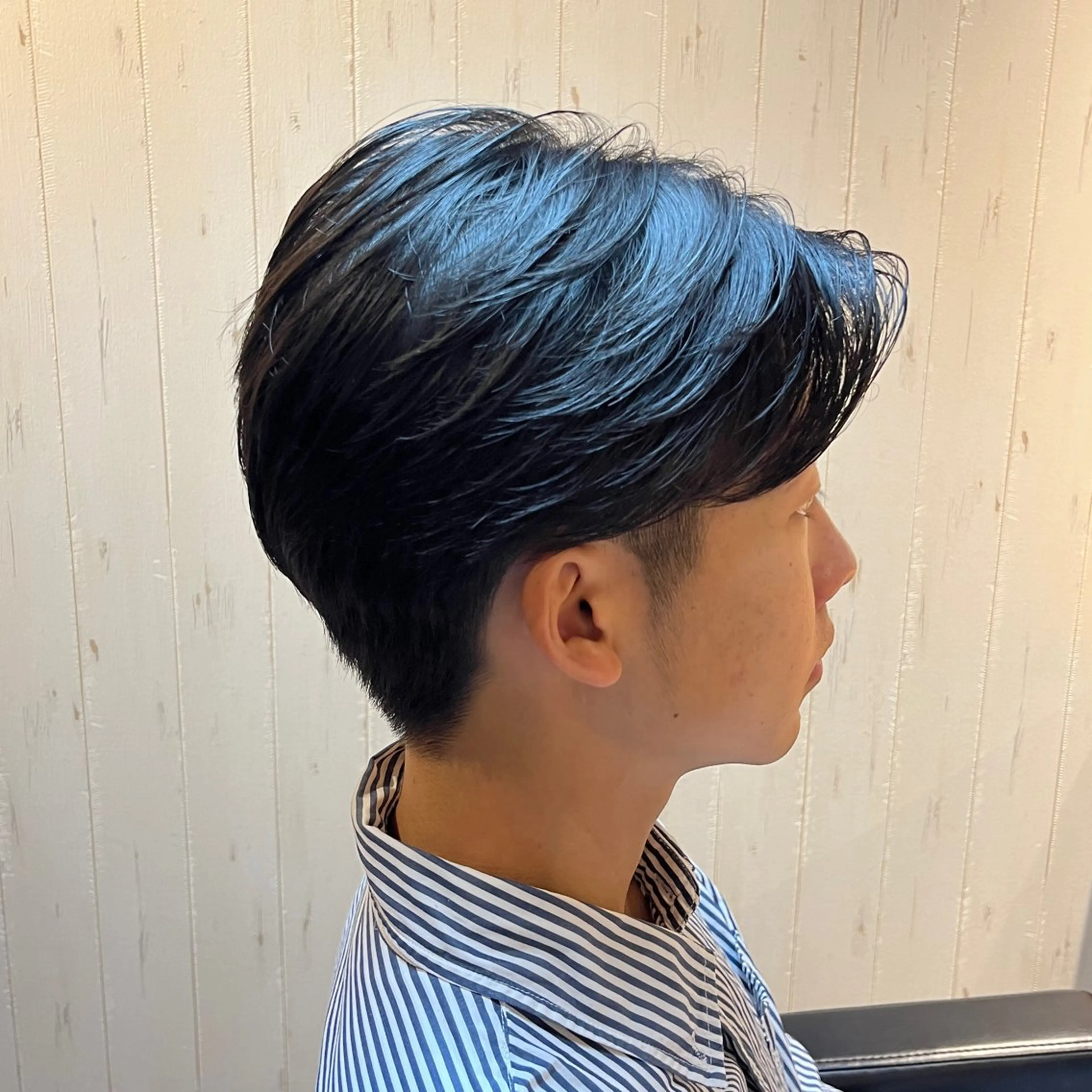 メンズ センターパート メンズ就活ヘア ツーブロック 刈り上げ SUWEST所属・神野 楓のヘアスタイル