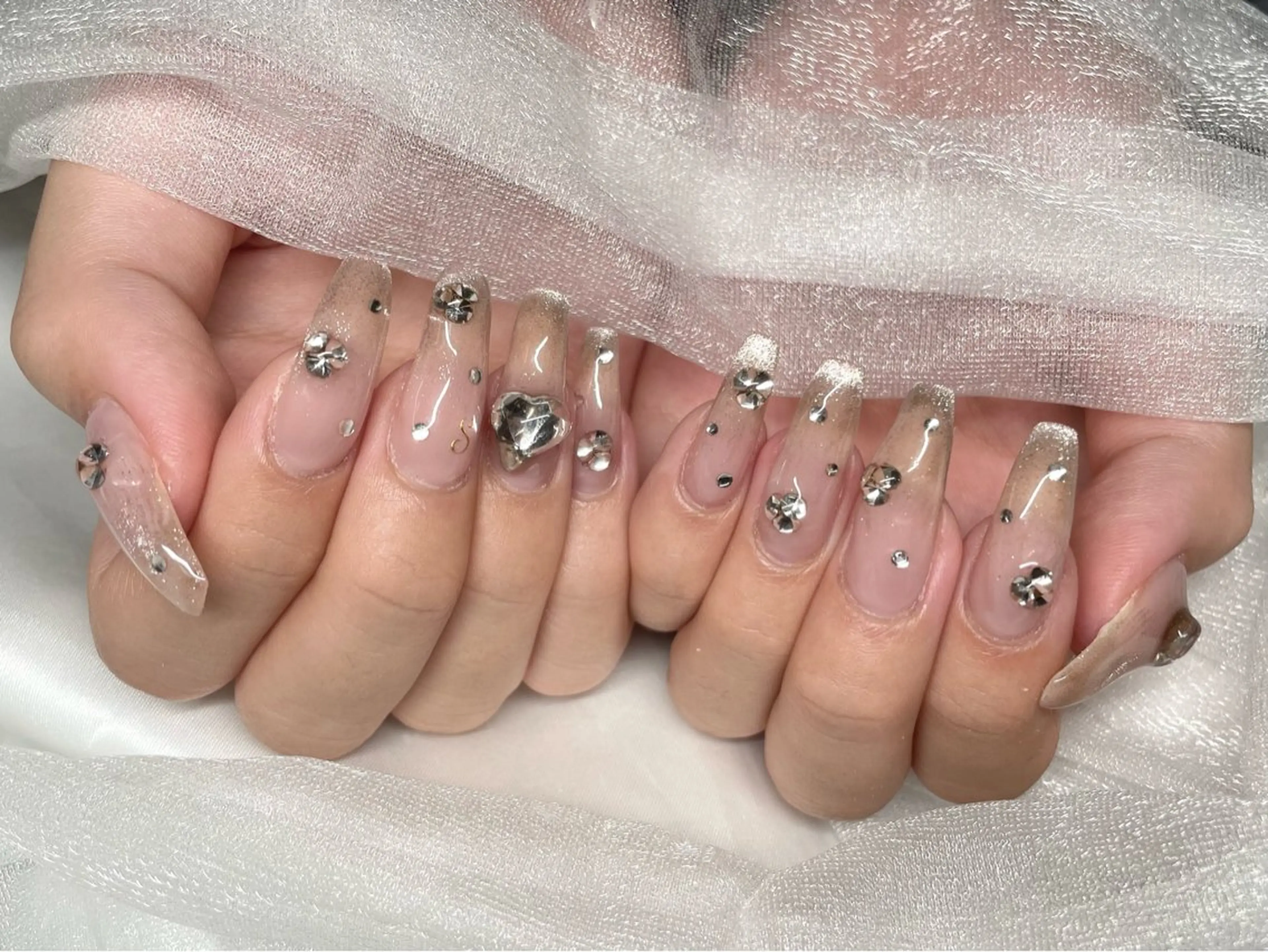 ネイル ハンドネイル Roi〈ロワ〉 Minakoのネイルデザイン