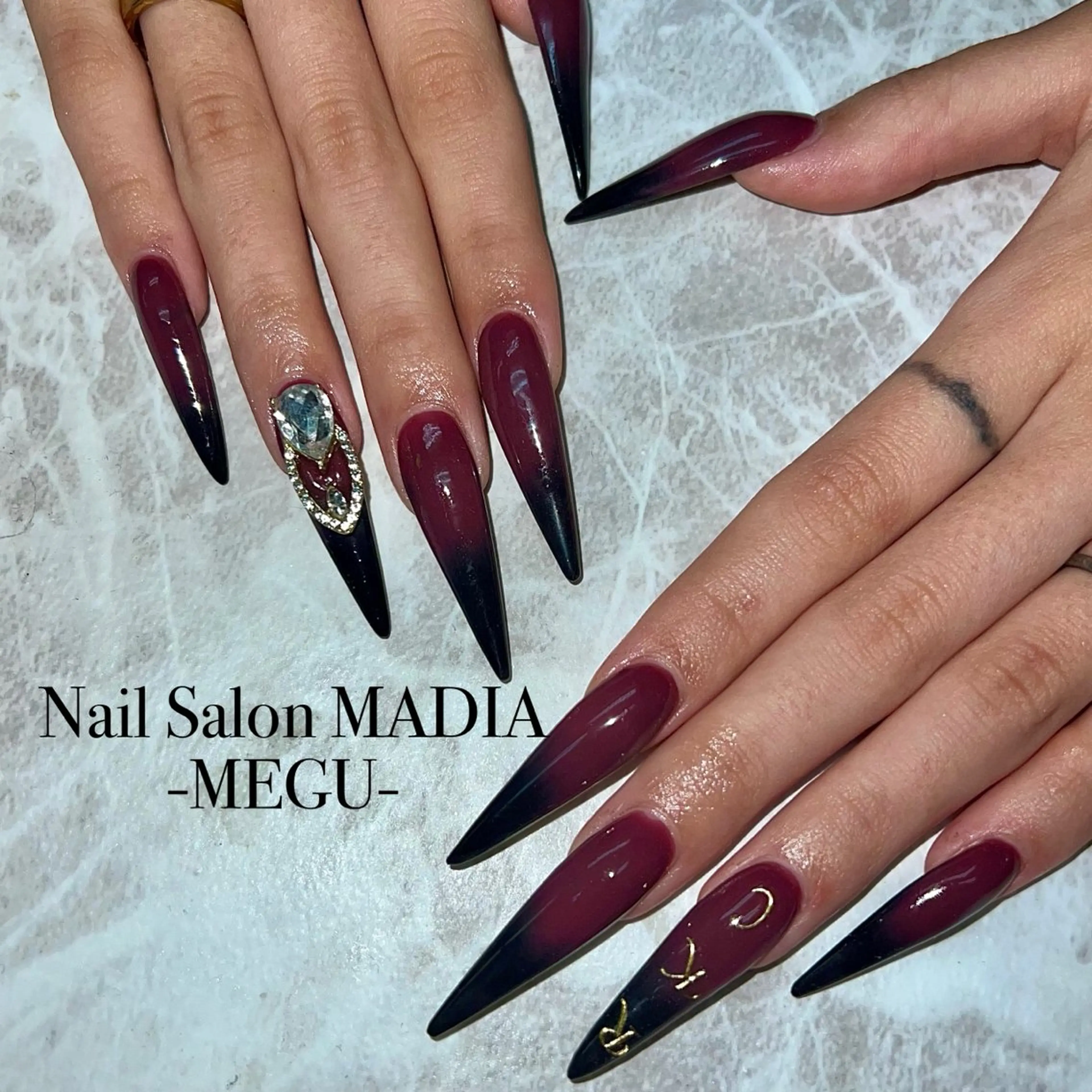 ネイル MADIA藤沢所属・MADIA MEGUのネイルデザイン